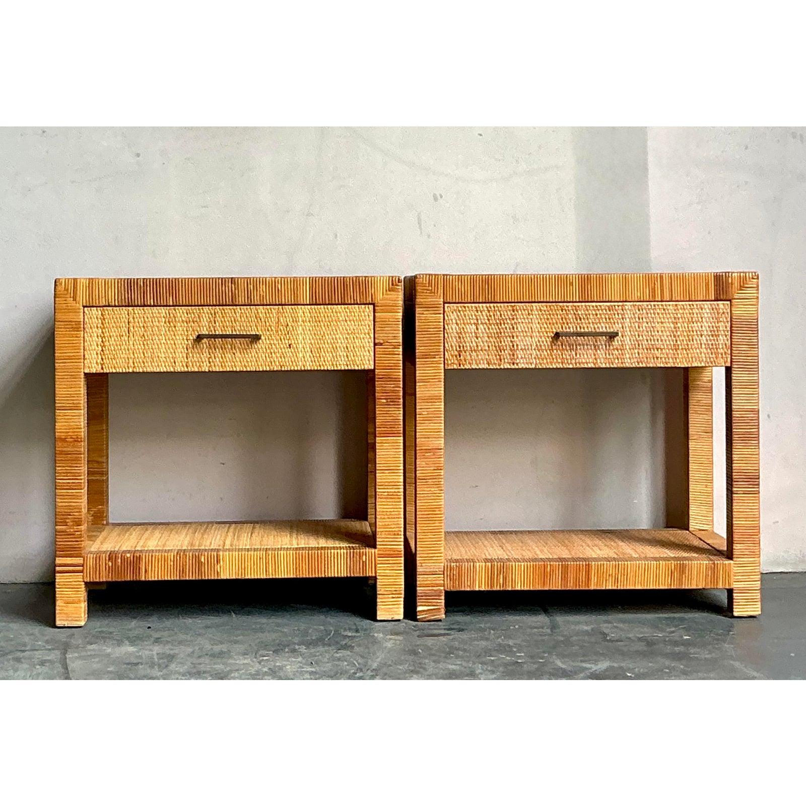 Americano Comodini in rattan intrecciato dei fratelli Bielecky Brothers, vintage, una coppia in vendita