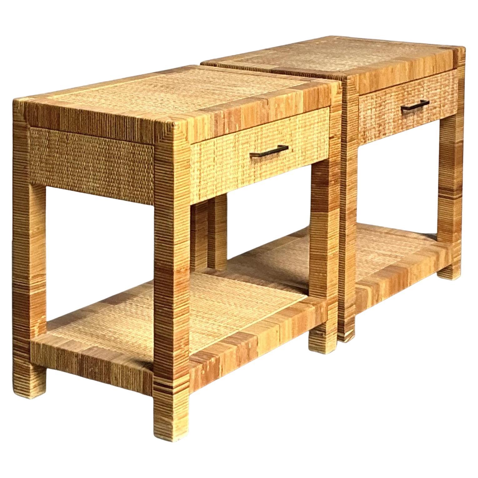 Comodini in rattan intrecciato dei fratelli Bielecky Brothers, vintage, una coppia in vendita