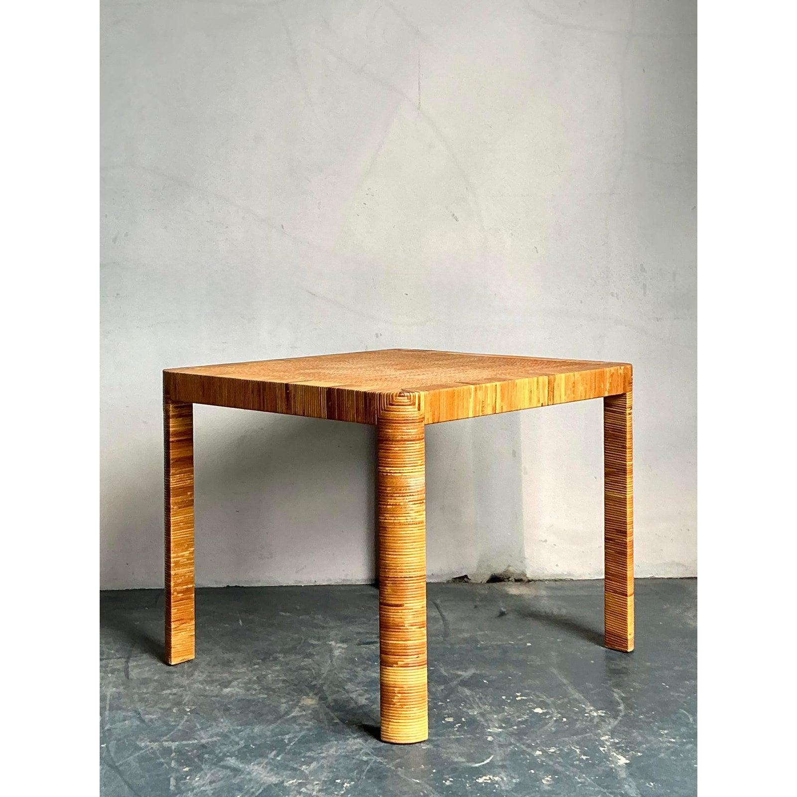 Vintage By Bielecky Brothers Tavolo da gioco in rattan intrecciato in vendita 4