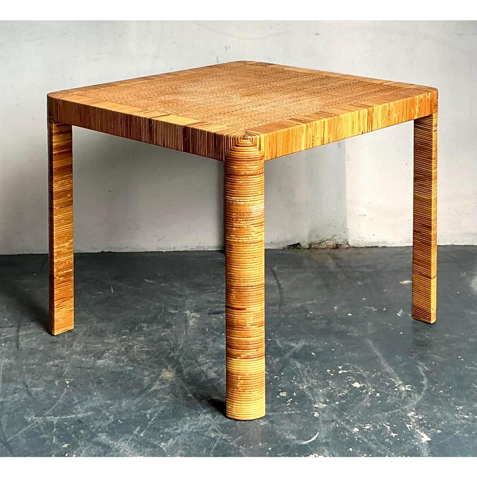 Vintage By Bielecky Brothers Tavolo da gioco in rattan intrecciato in vendita 5
