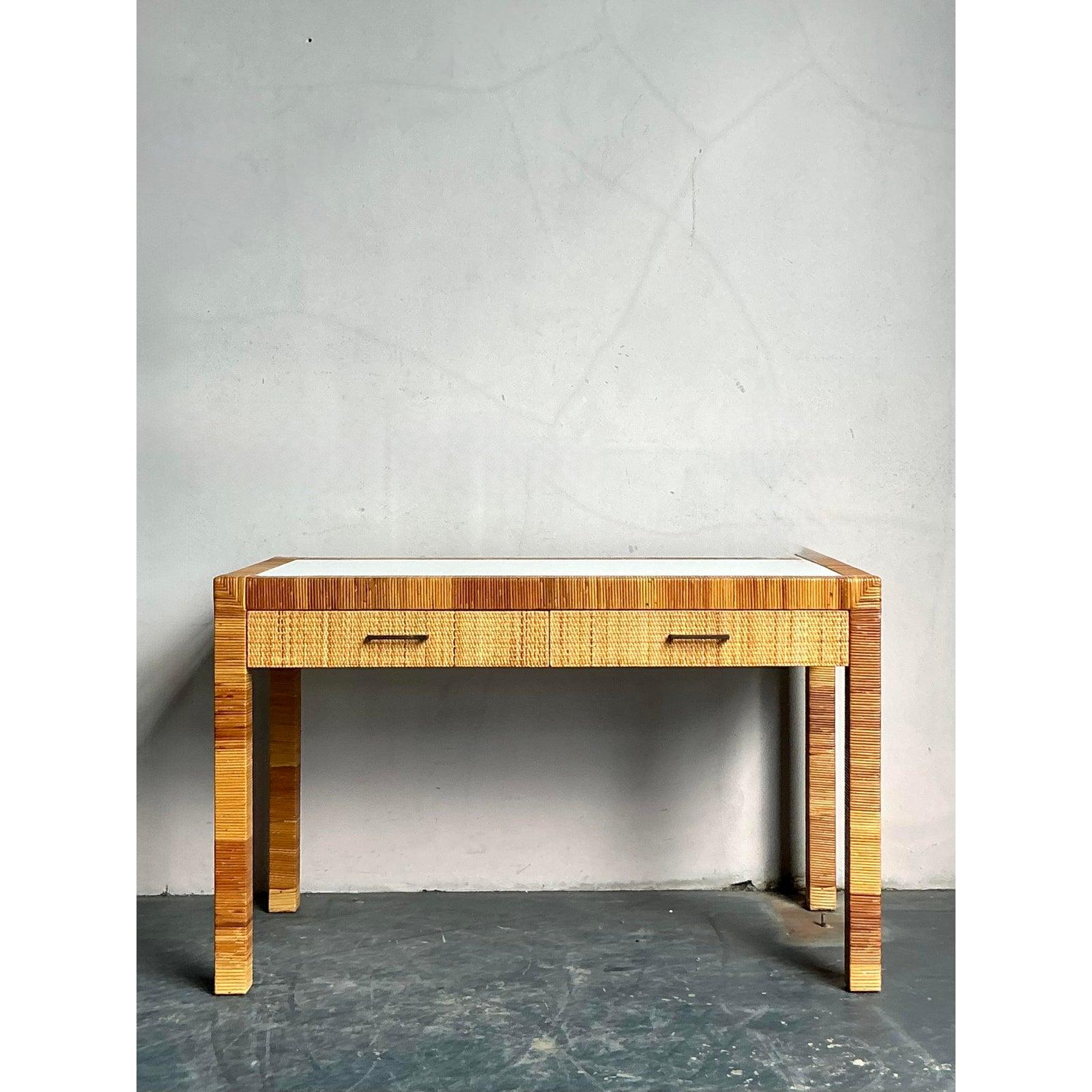 Scrivania vintage in rattan avvolto di Bielecky Brothers in vendita 1