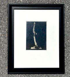 Foto vintage boho in bianco e nero di acrobati