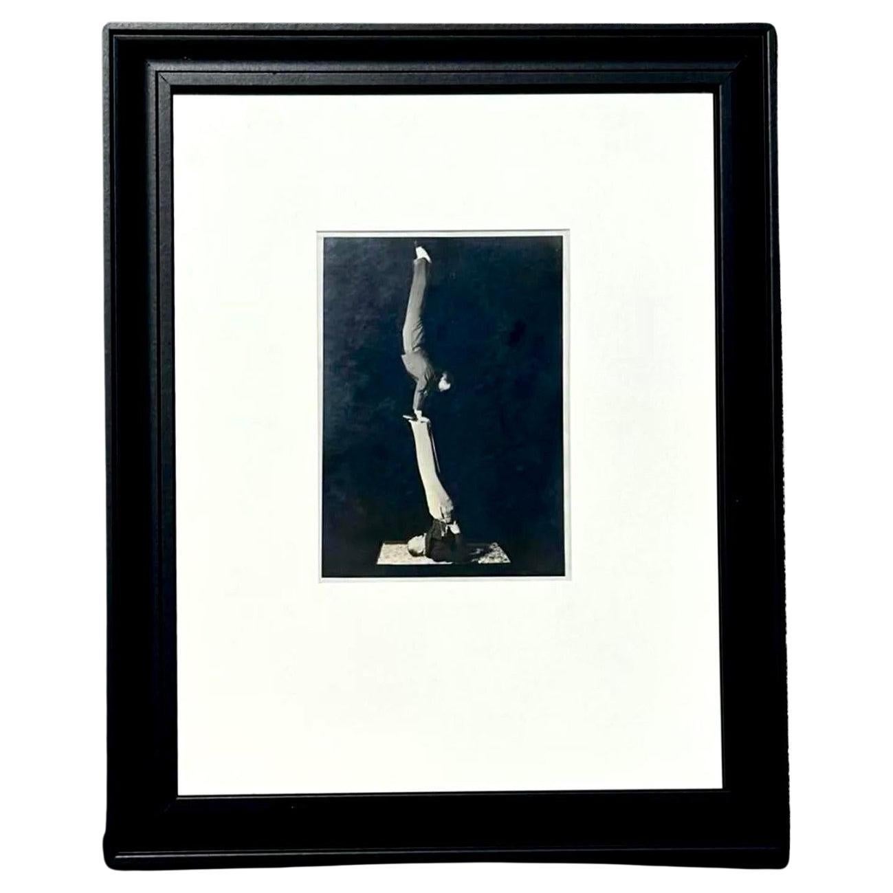 Foto vintage boho in bianco e nero di acrobati