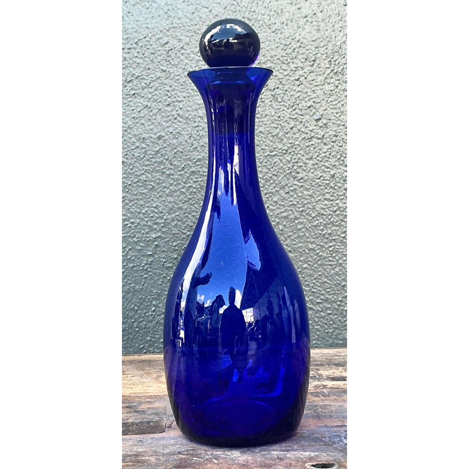 Vintage Boho Blau Kunst Glas Dekanter (20. Jahrhundert) im Angebot