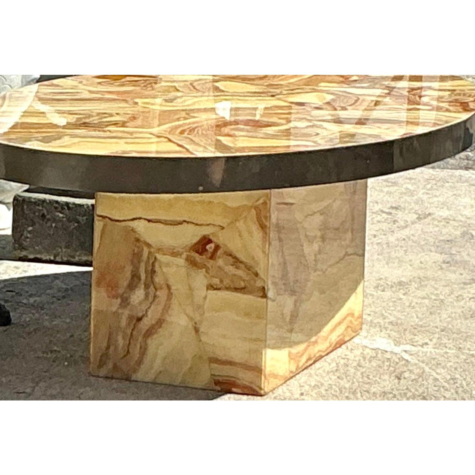 20ième siècle Table basse vintage Boho en laiton et onyx en vente