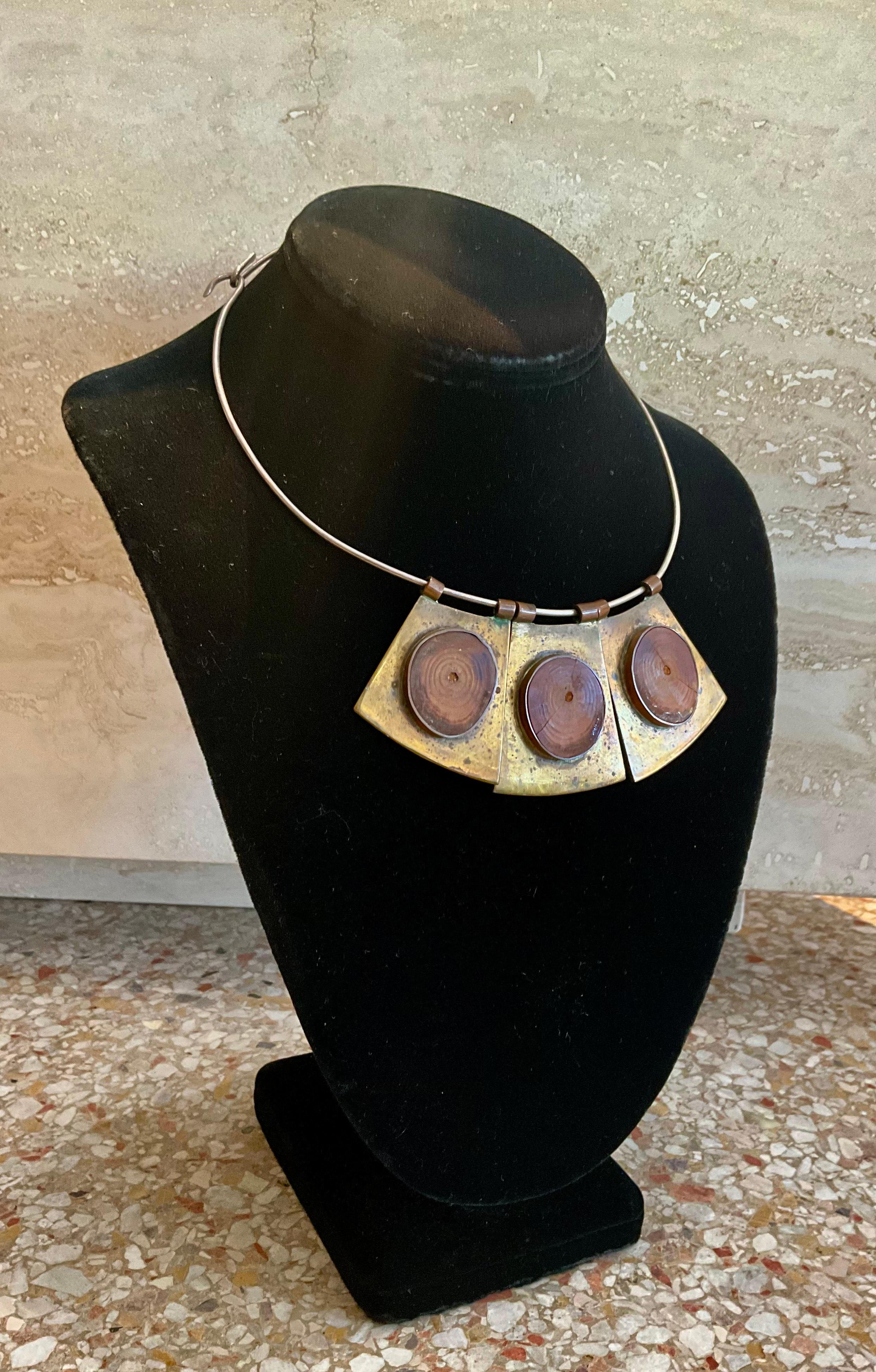 Vintage Boho Brass & Wood Bib Necklace In Good Condition For Sale In Lake Worth Beach, FL