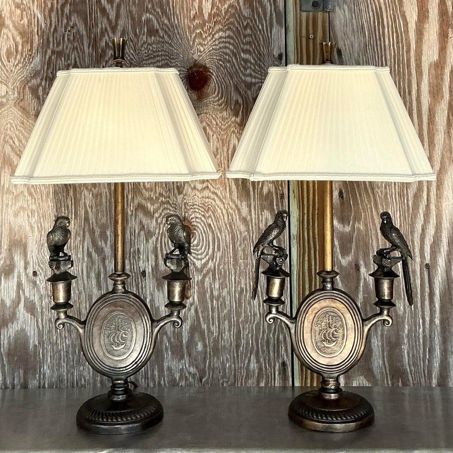 Pareja de lámparas de pájaro vintage boho de bronce Estadounidense en venta