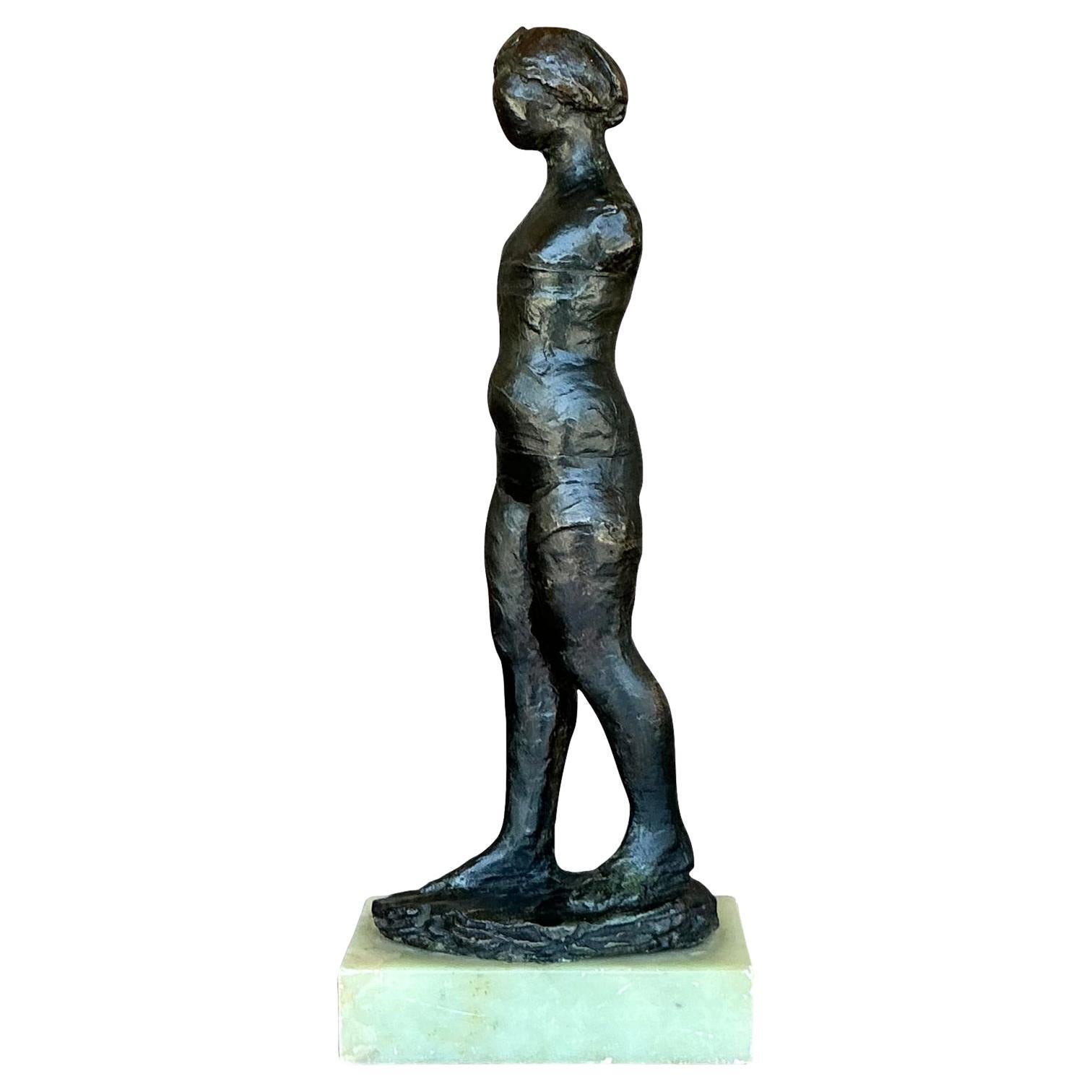 Figura Femenina Boho Vintage de Bronce