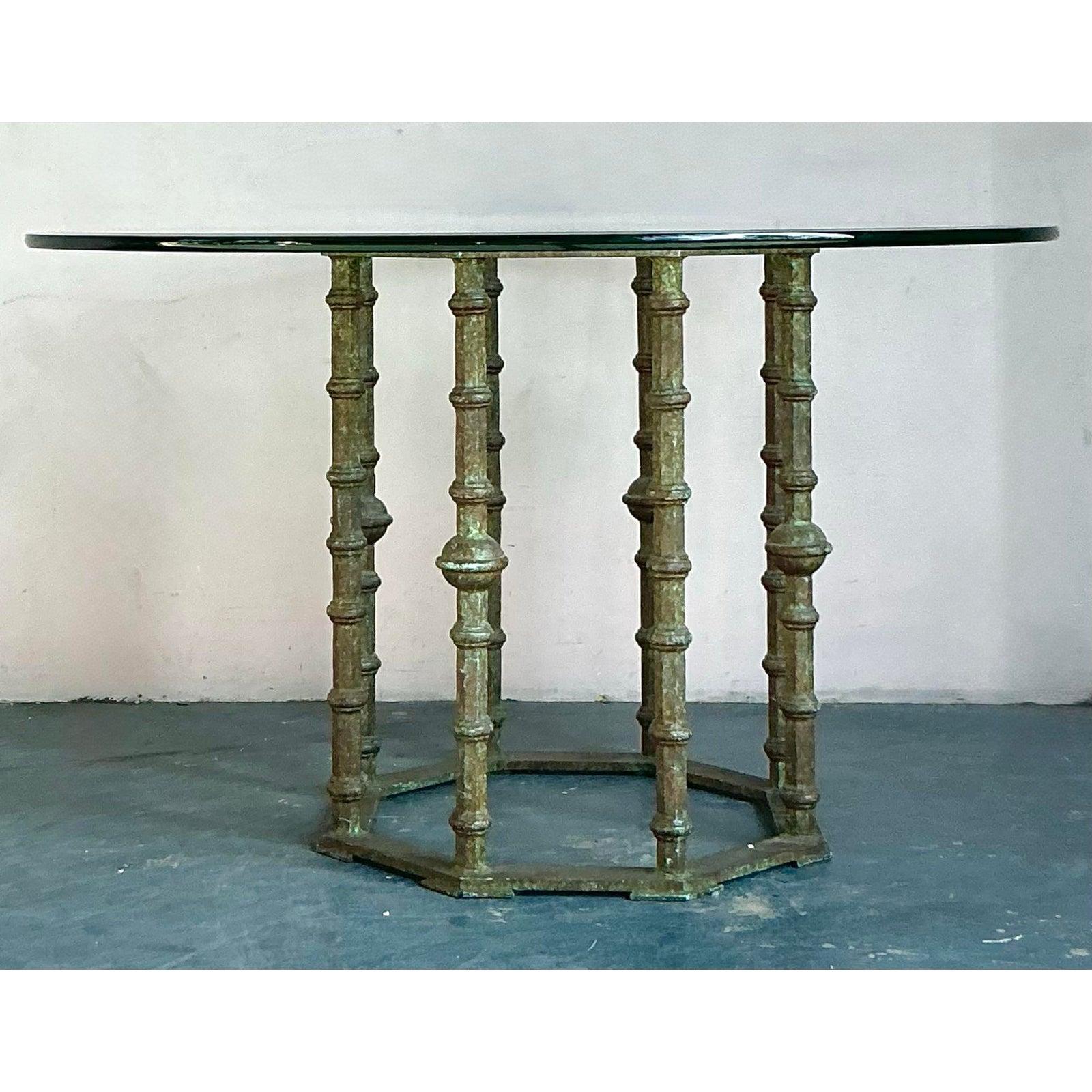 Brutalisme Table de salle à manger à piédestal Vintage Boho Bronze en vente