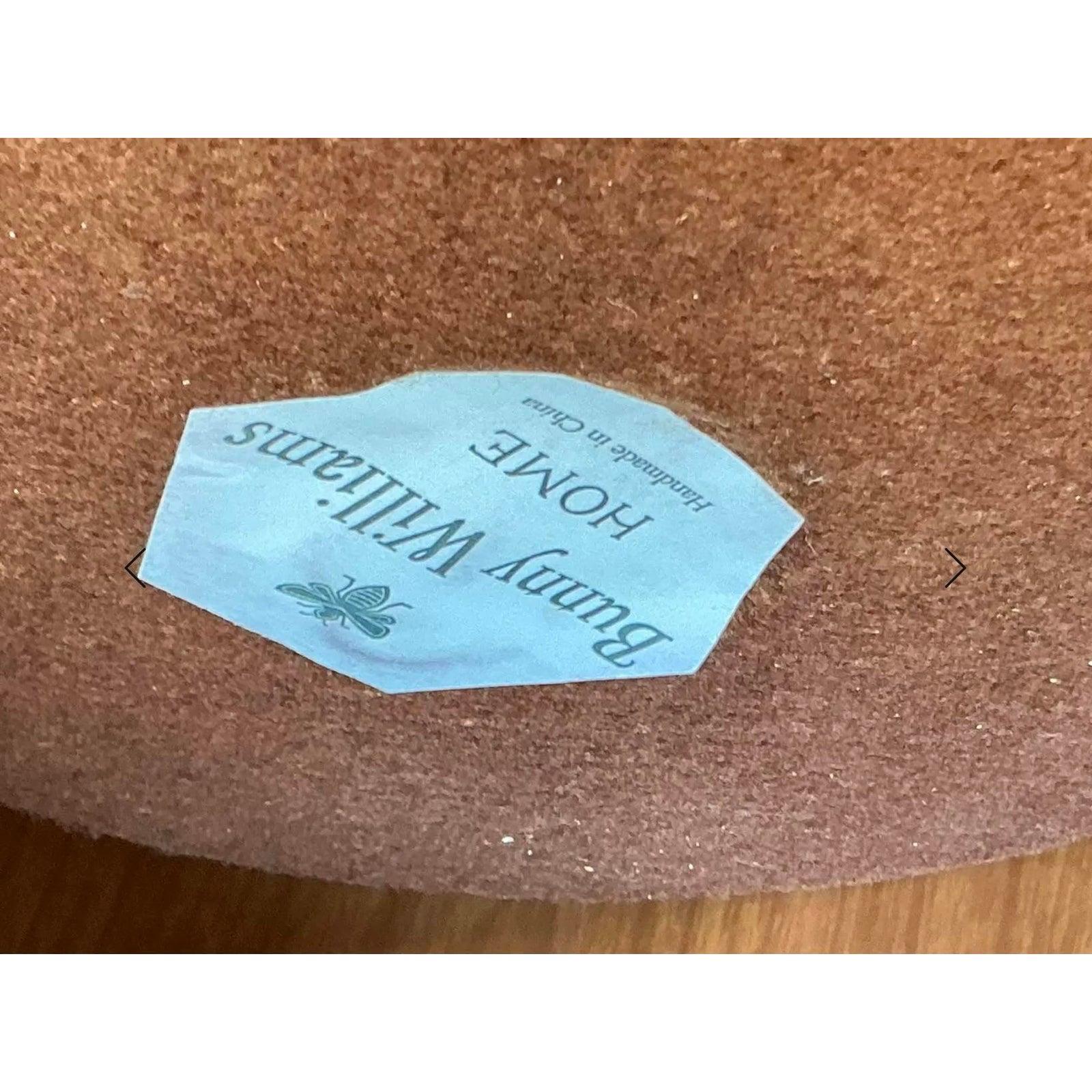 Ottone Vintage Boho Bunny Williams “Chicken Feathers” Glazed Ceramic Lamps - A Pair in vendita