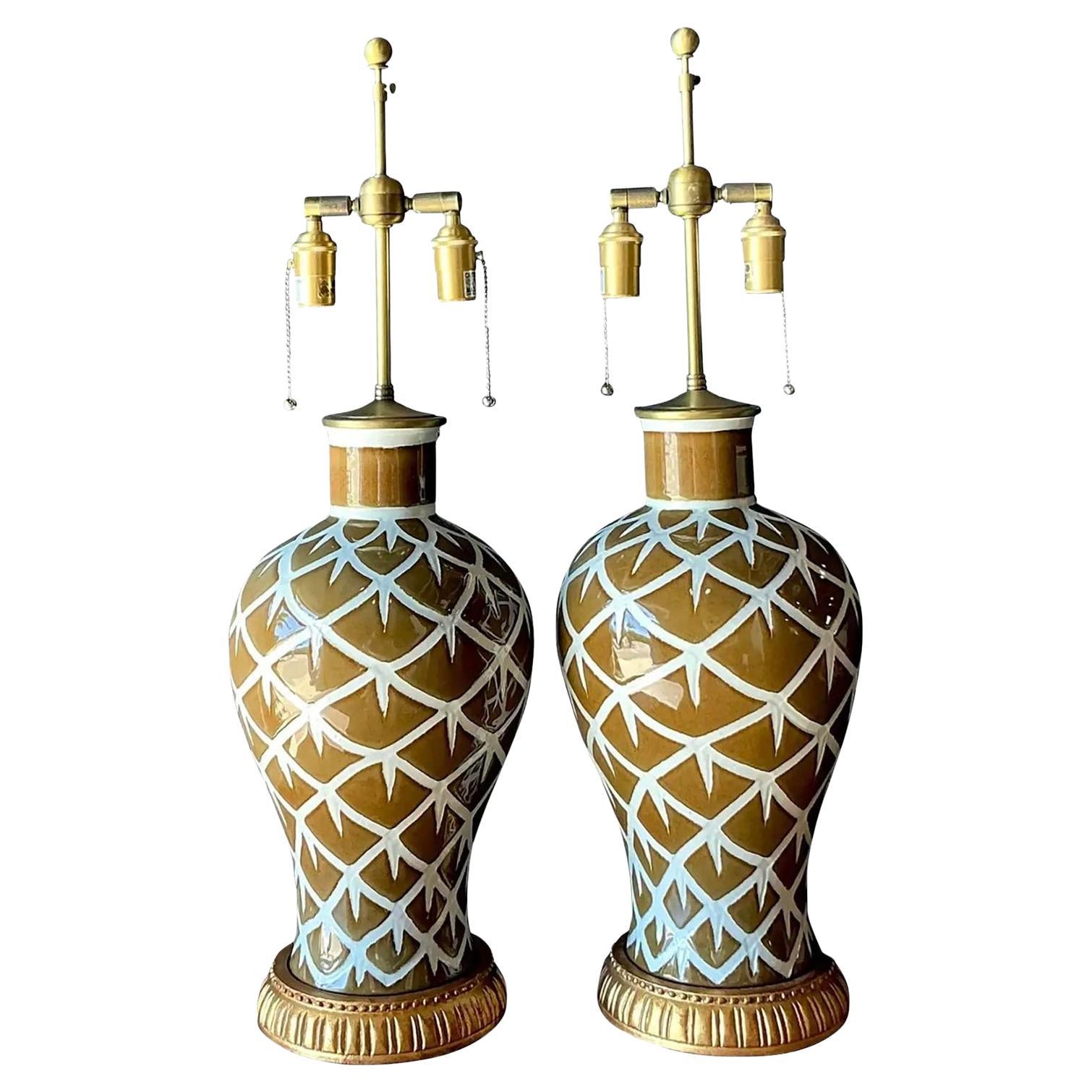 Vintage Boho Bunny Williams “Chicken Feathers” Glazed Ceramic Lamps - A Pair in vendita