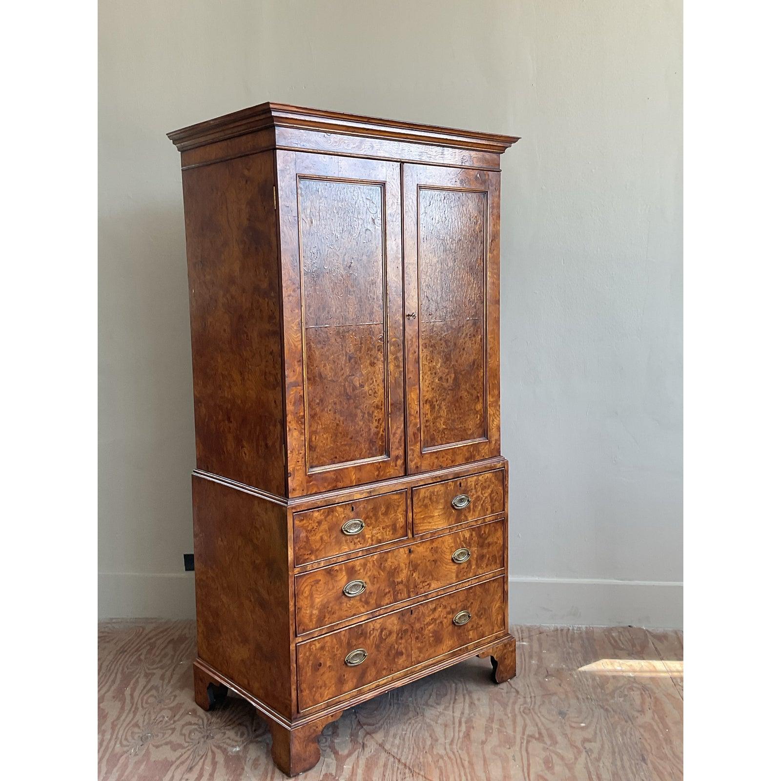 Armadio in legno di radica vintage Boho in vendita 1