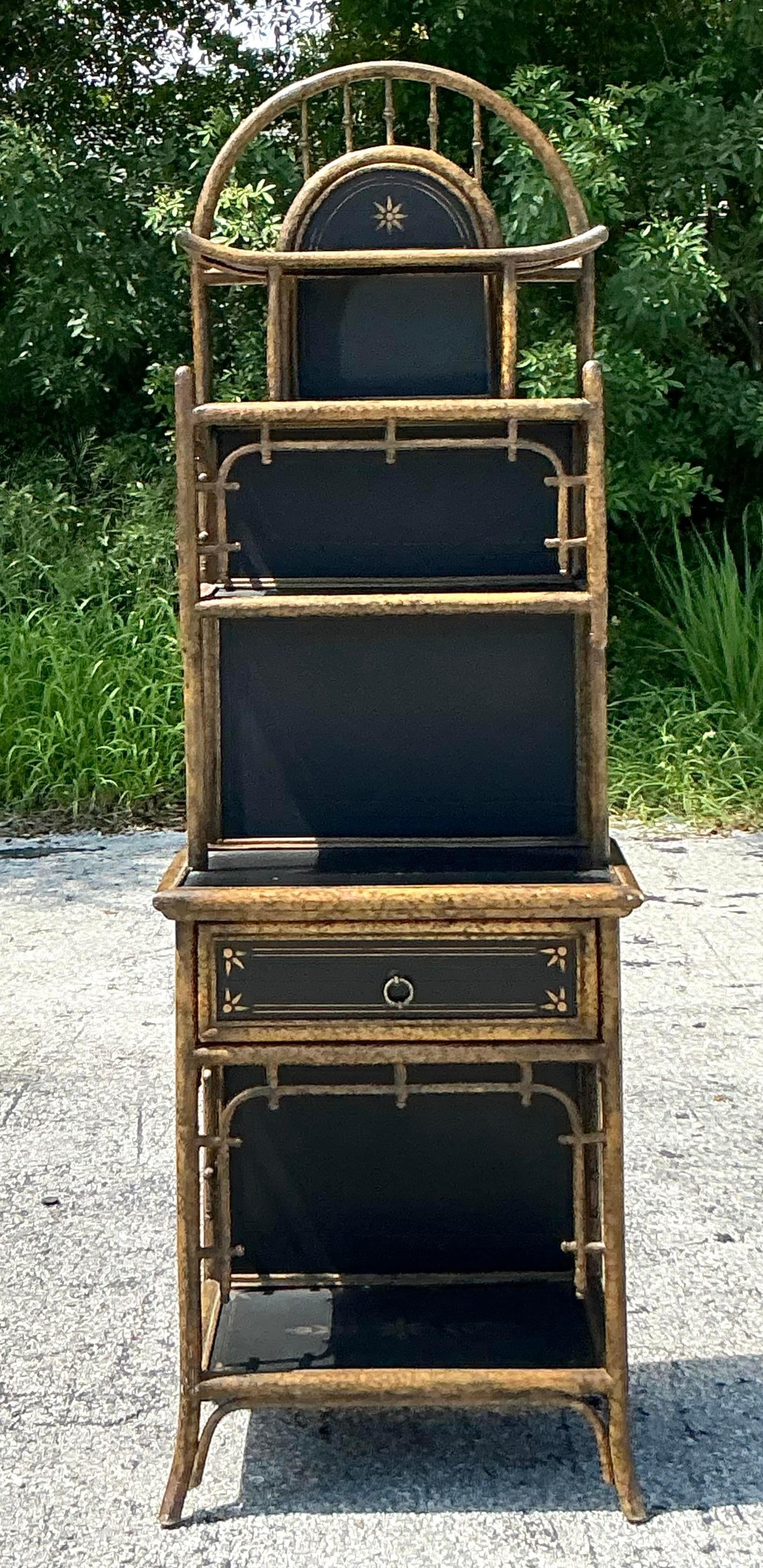 Etagere in bambù bruciato Vintage By In condizioni buone in vendita a west palm beach, FL