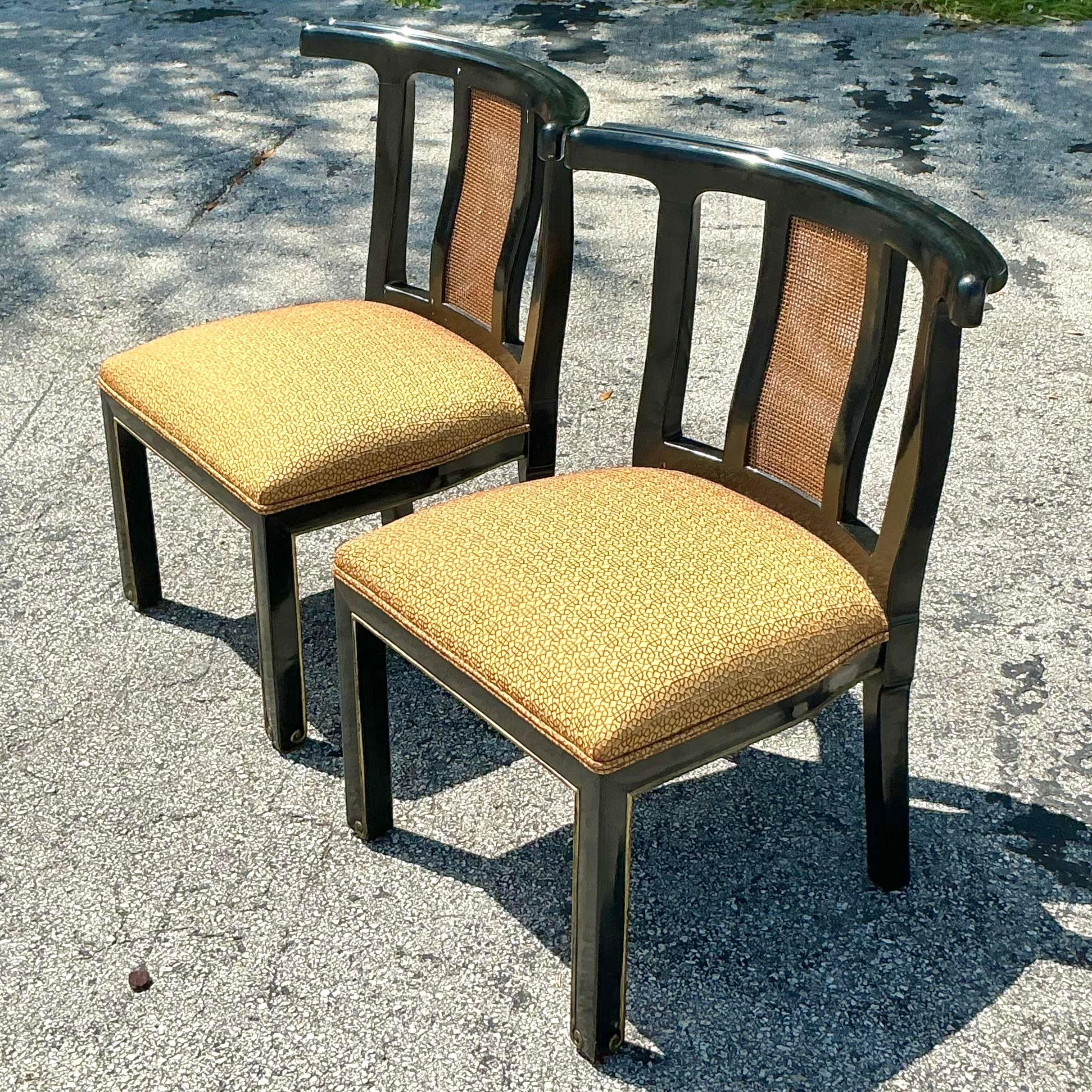 Paire de chaises longues Boho à panneaux en rotin Bon état - En vente à west palm beach, FL