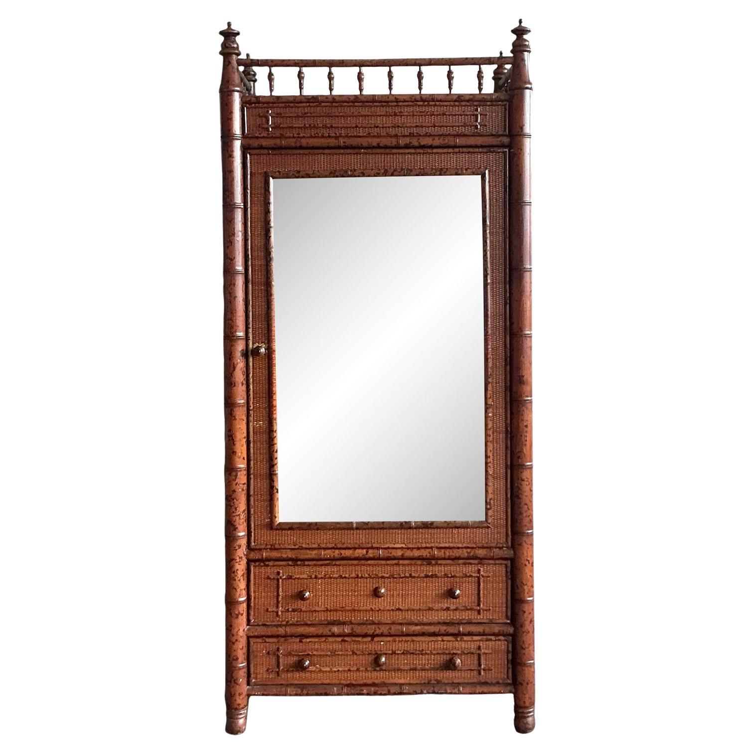 Armoire in bambù intagliato Vintage By
