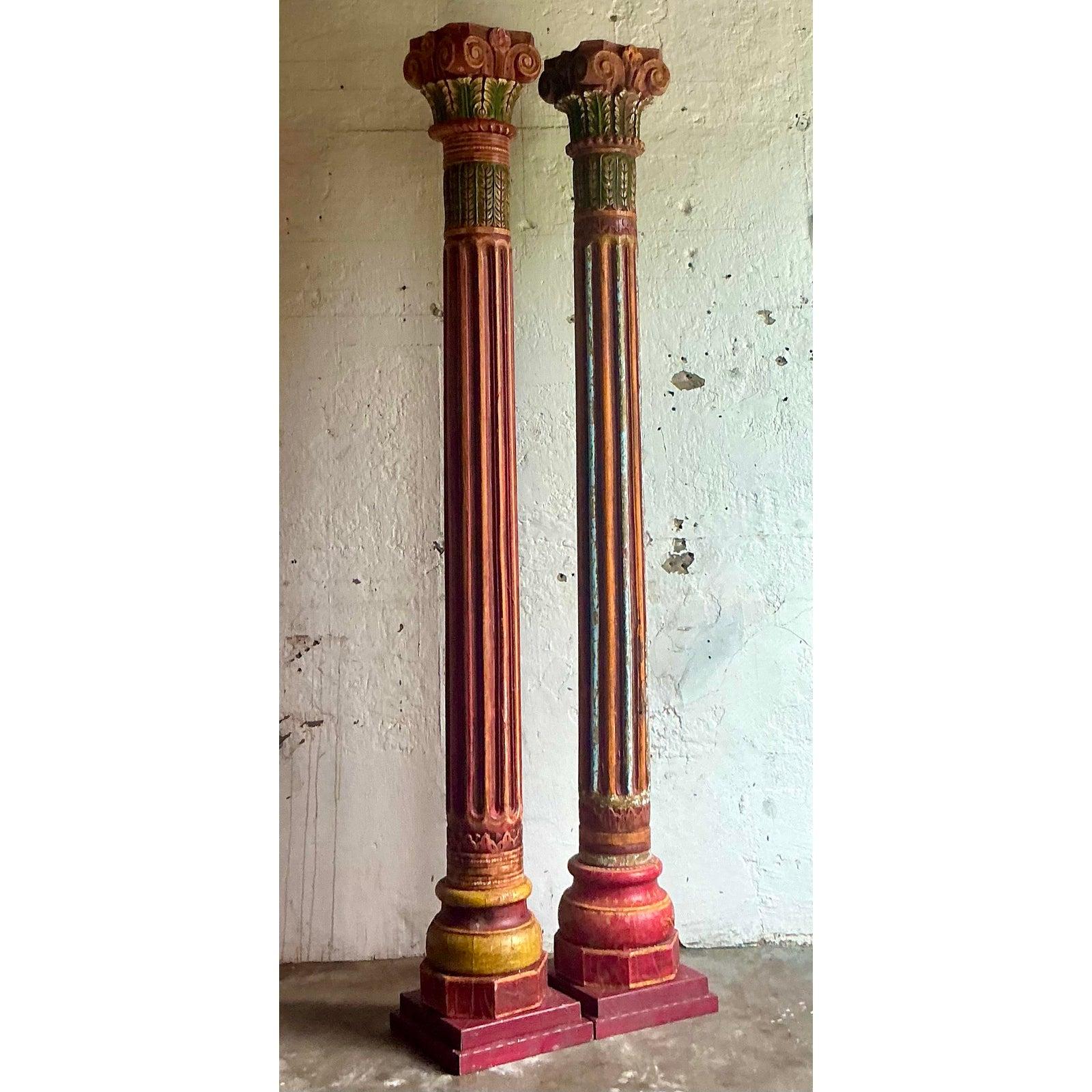 Vintage Boho geschnitzt korinthischen Säulen - ein Satz von 2 im Angebot 3