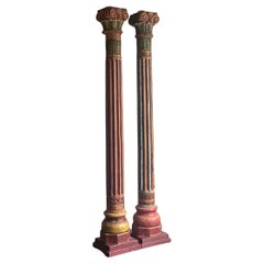 Pedestales y columnas de madera