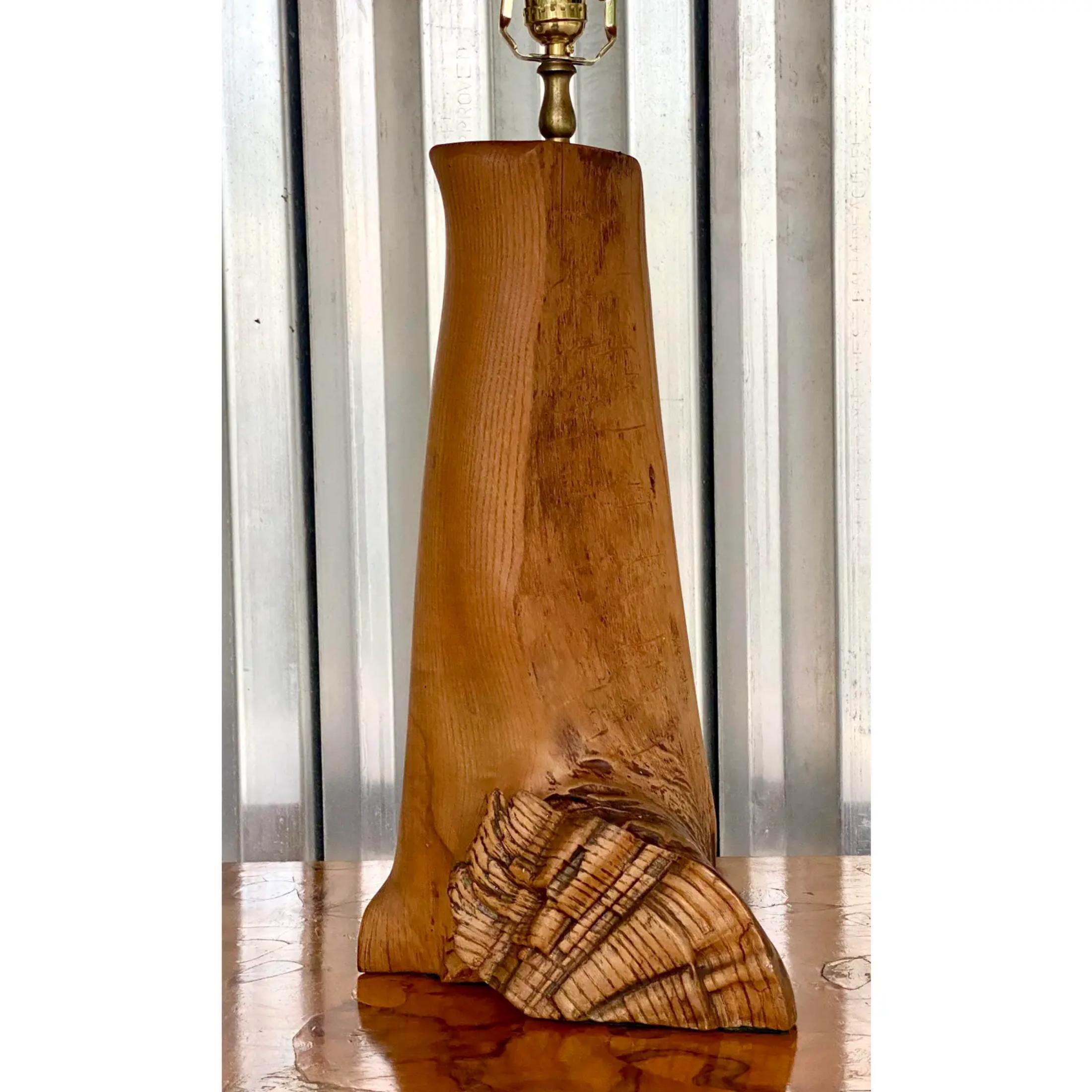 Vintage Boho geschnitzt Driftwood Tischlampe (Böhmisch) im Angebot