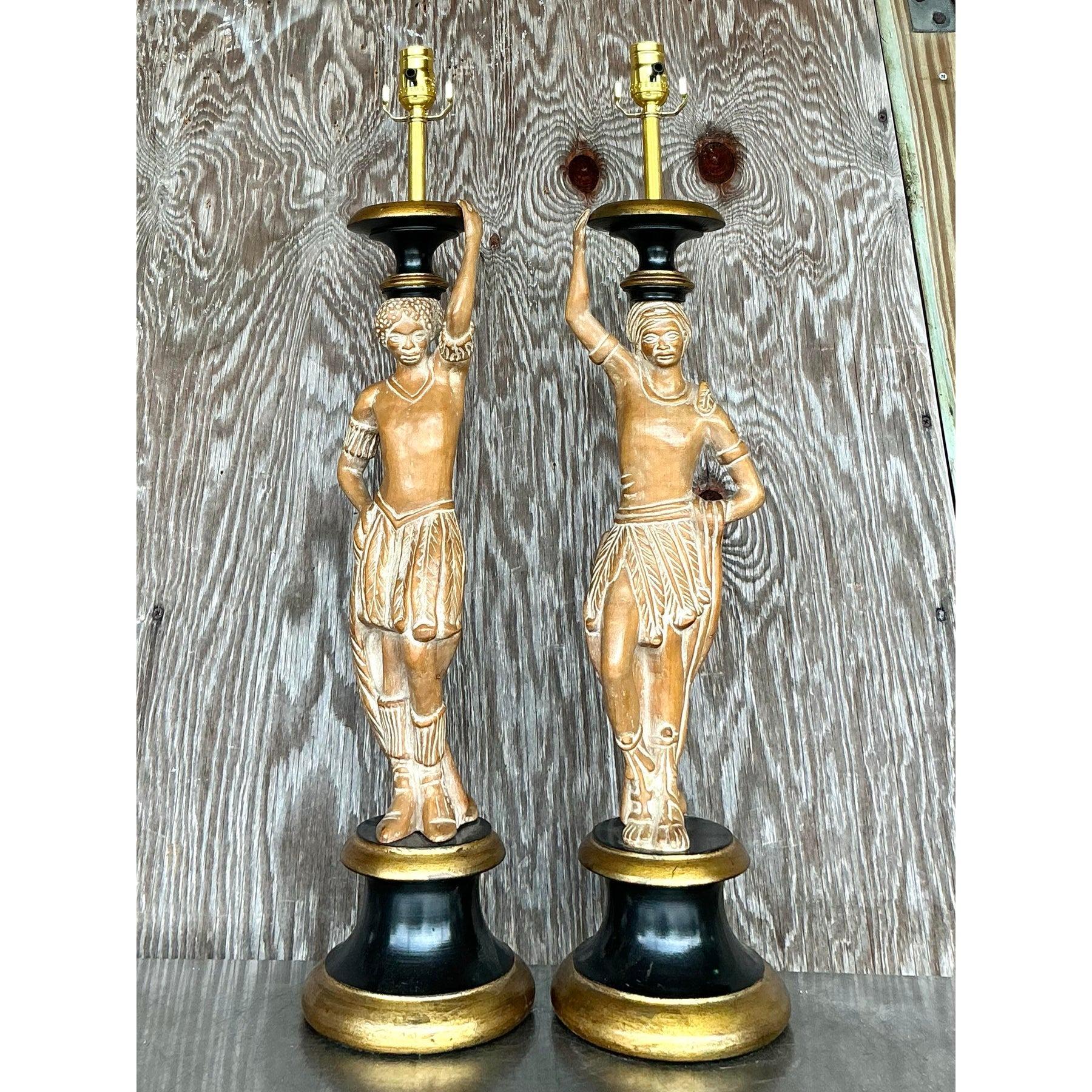 Oro Lampade figurative intagliate Boho d'epoca - una coppia in vendita