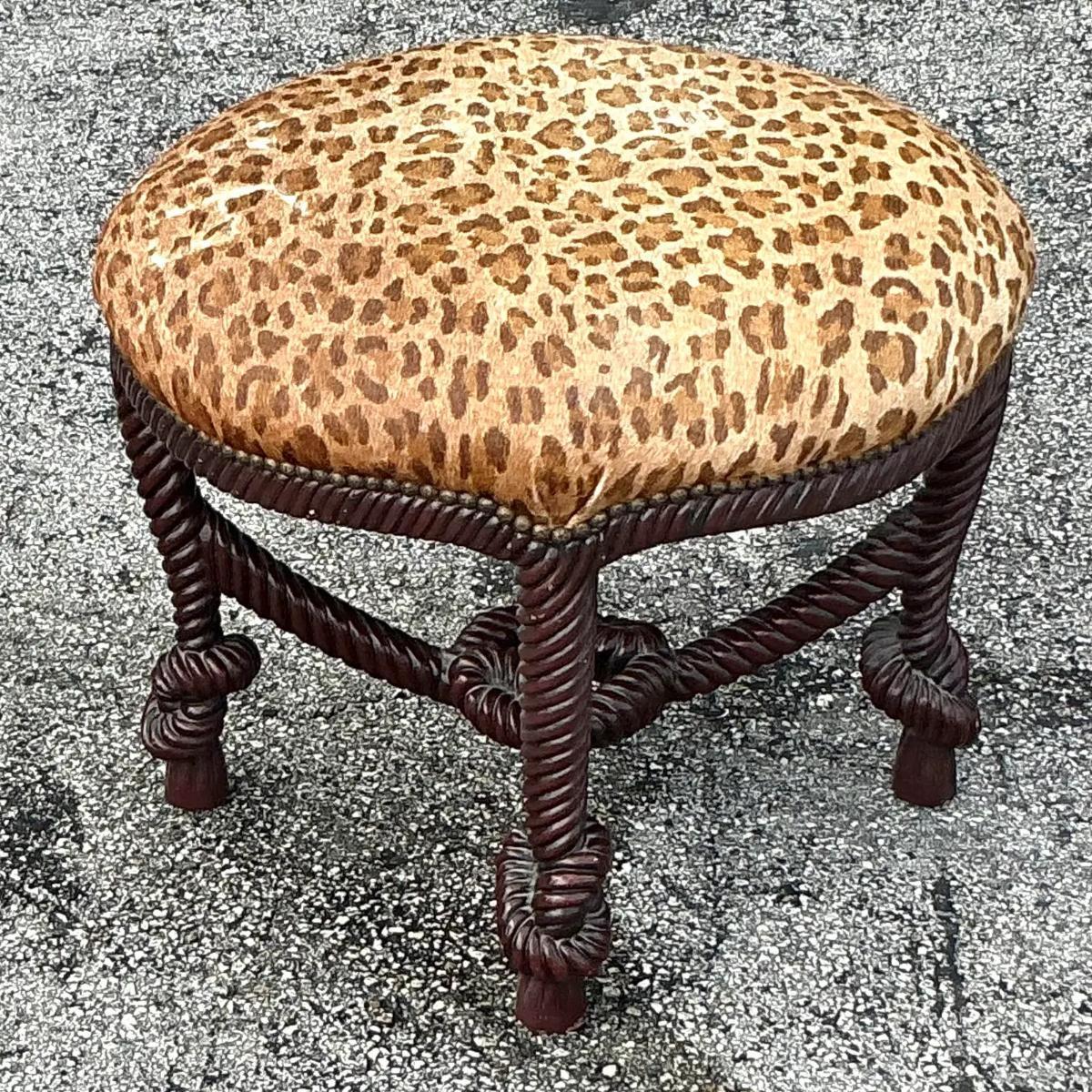 Vintage Boho geschnitzt Knoten niedrigen Hocker (20. Jahrhundert) im Angebot