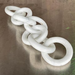 Scultura a catena in marmo intagliato Vintage By