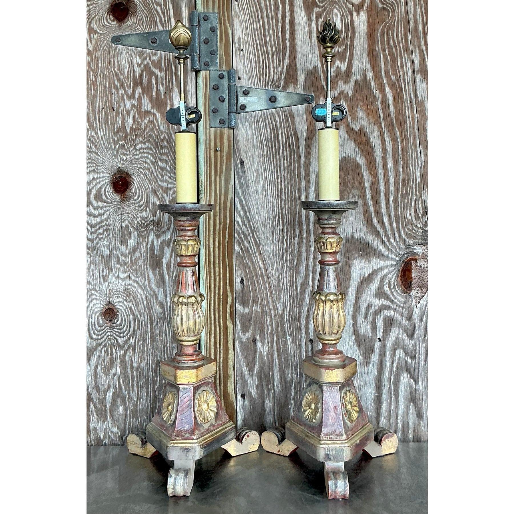 Paire de lampes en grès sculpté Boho Vintage Bon état - En vente à west palm beach, FL