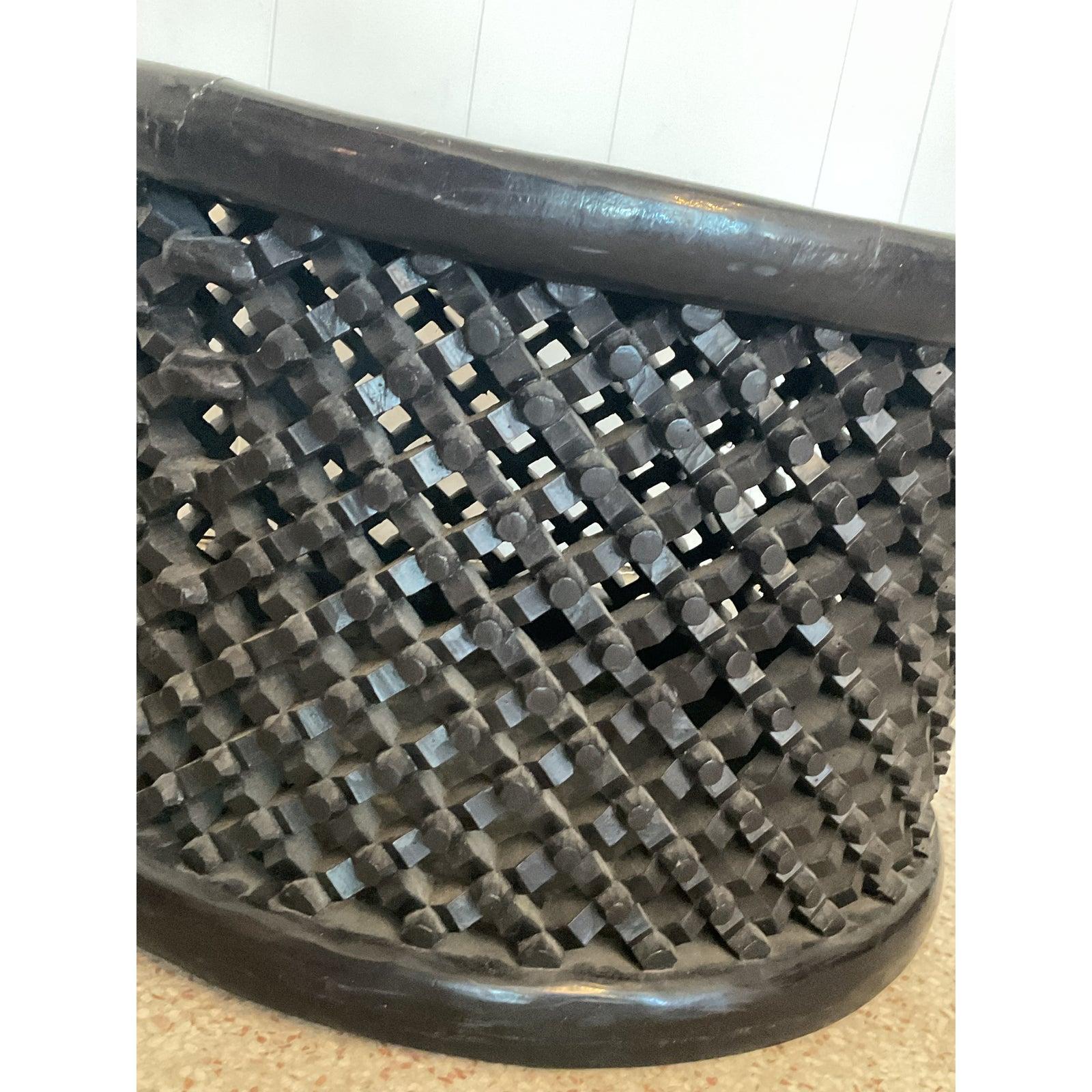 Mesas Bamileke Vintage Boho de Madera Tallada - Juego de 2 siglo XX en venta