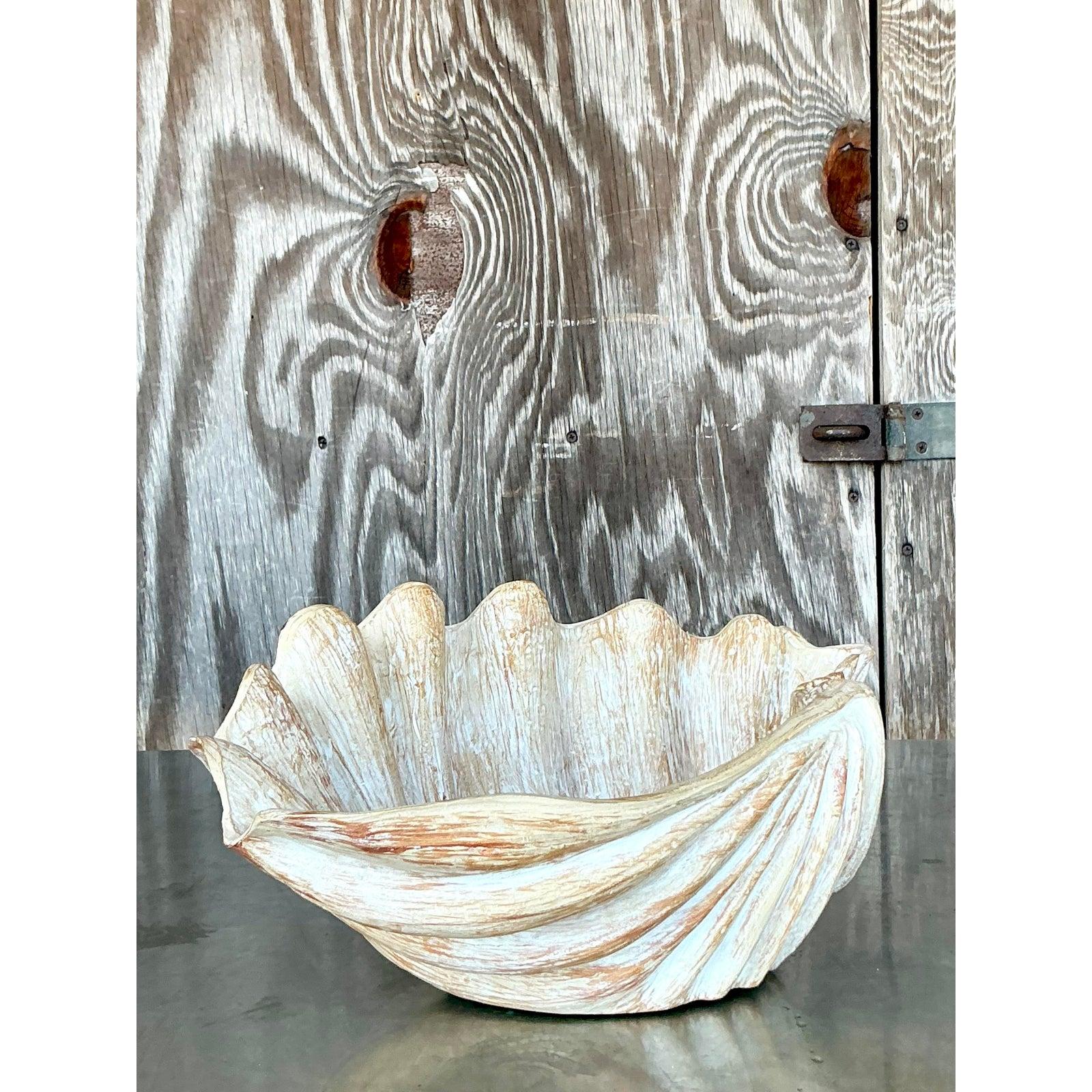 Vintage Boho geschnitzt Wood Muschel (Holz) im Angebot