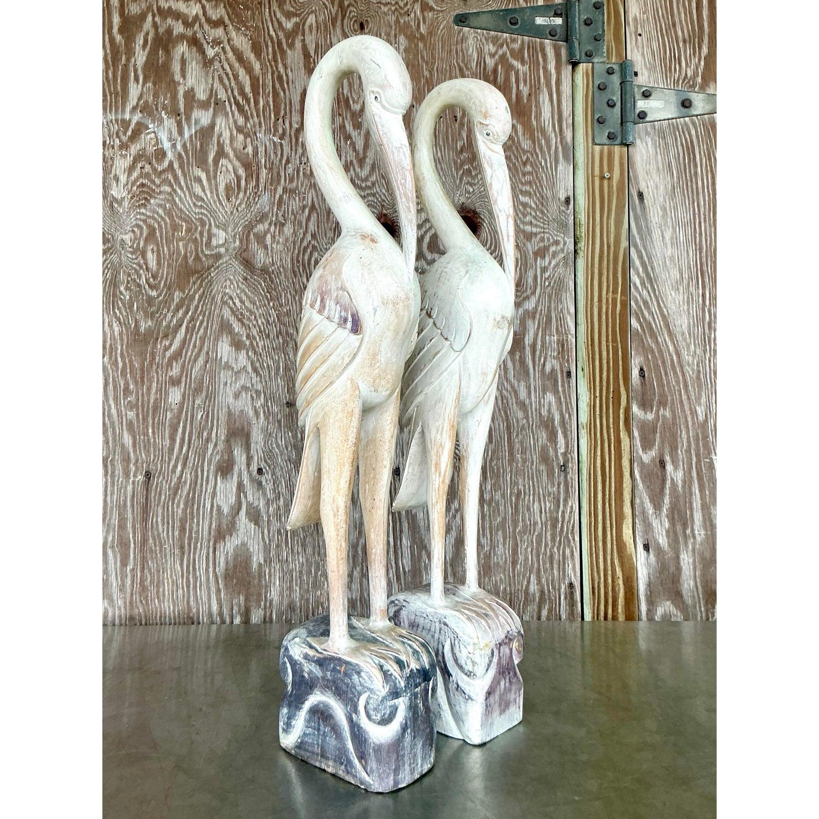 Statue di gru in legno intagliato vintage Boho - una coppia In condizioni buone in vendita a west palm beach, FL