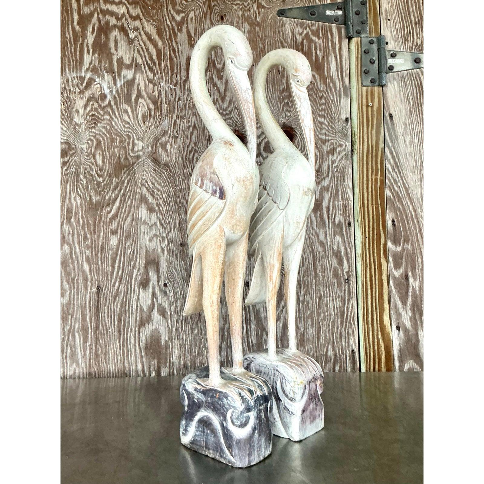 Statue di gru in legno intagliato vintage Boho - una coppia in vendita 3