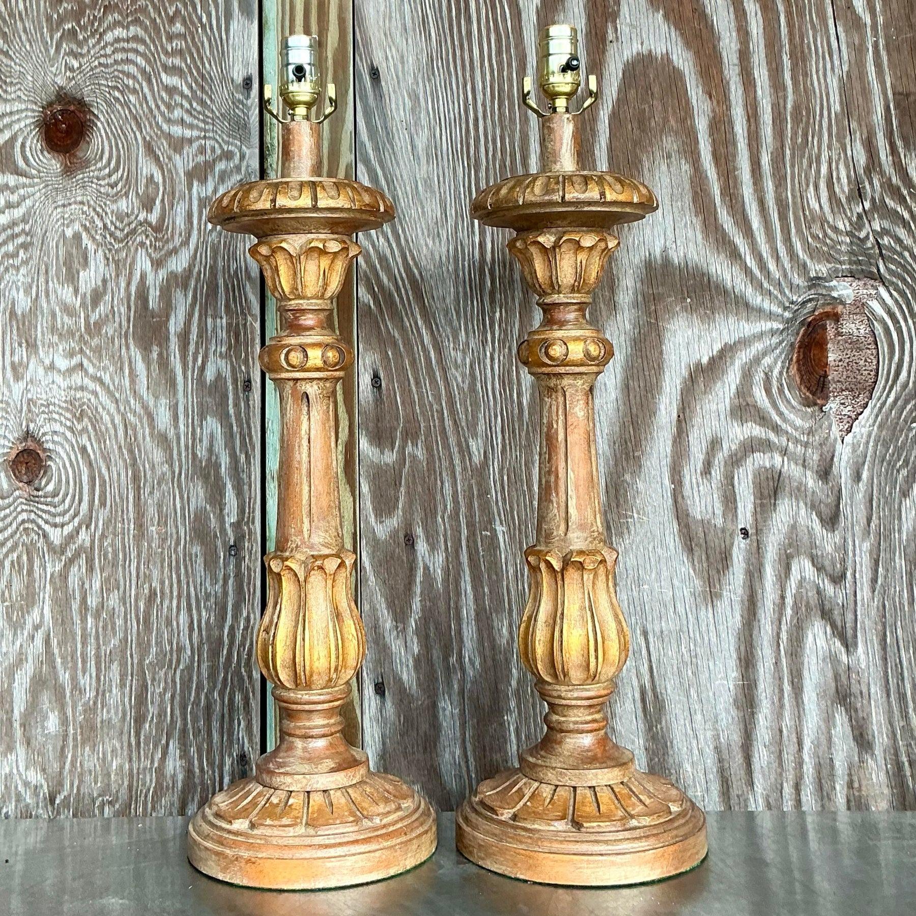 Legno Lampade a forma di grillo in legno intagliato vintage Boho - una coppia in vendita