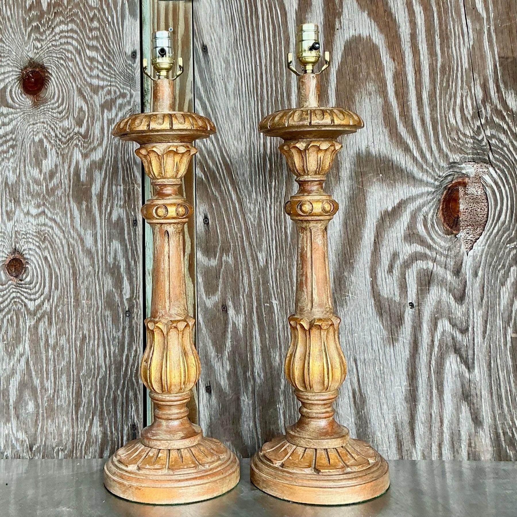 Lampade a forma di grillo in legno intagliato vintage Boho - una coppia in vendita 1