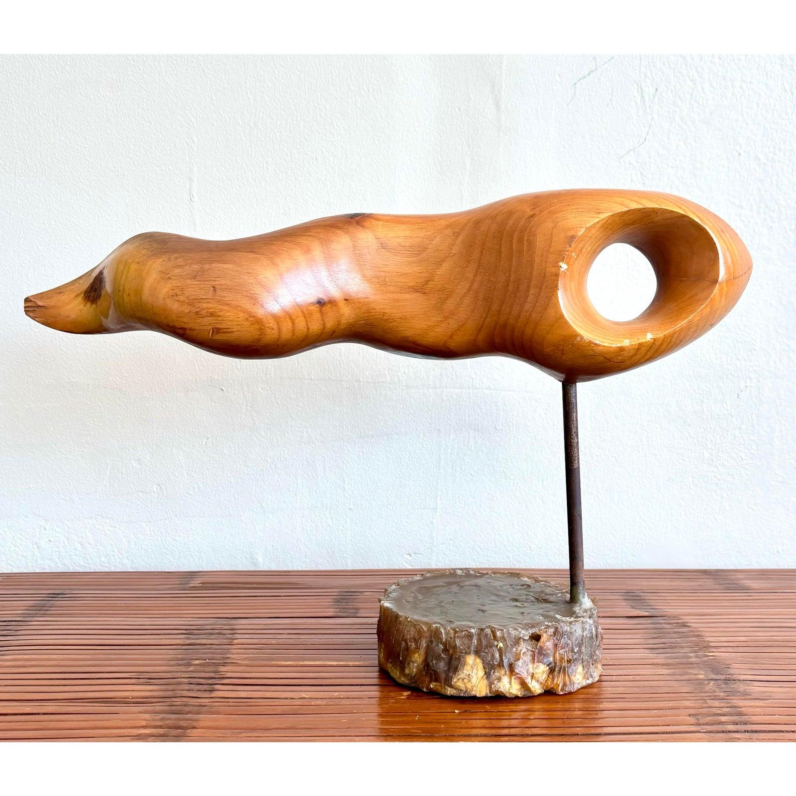 Metallo Scultura in legno intagliato vintage Boho in vendita