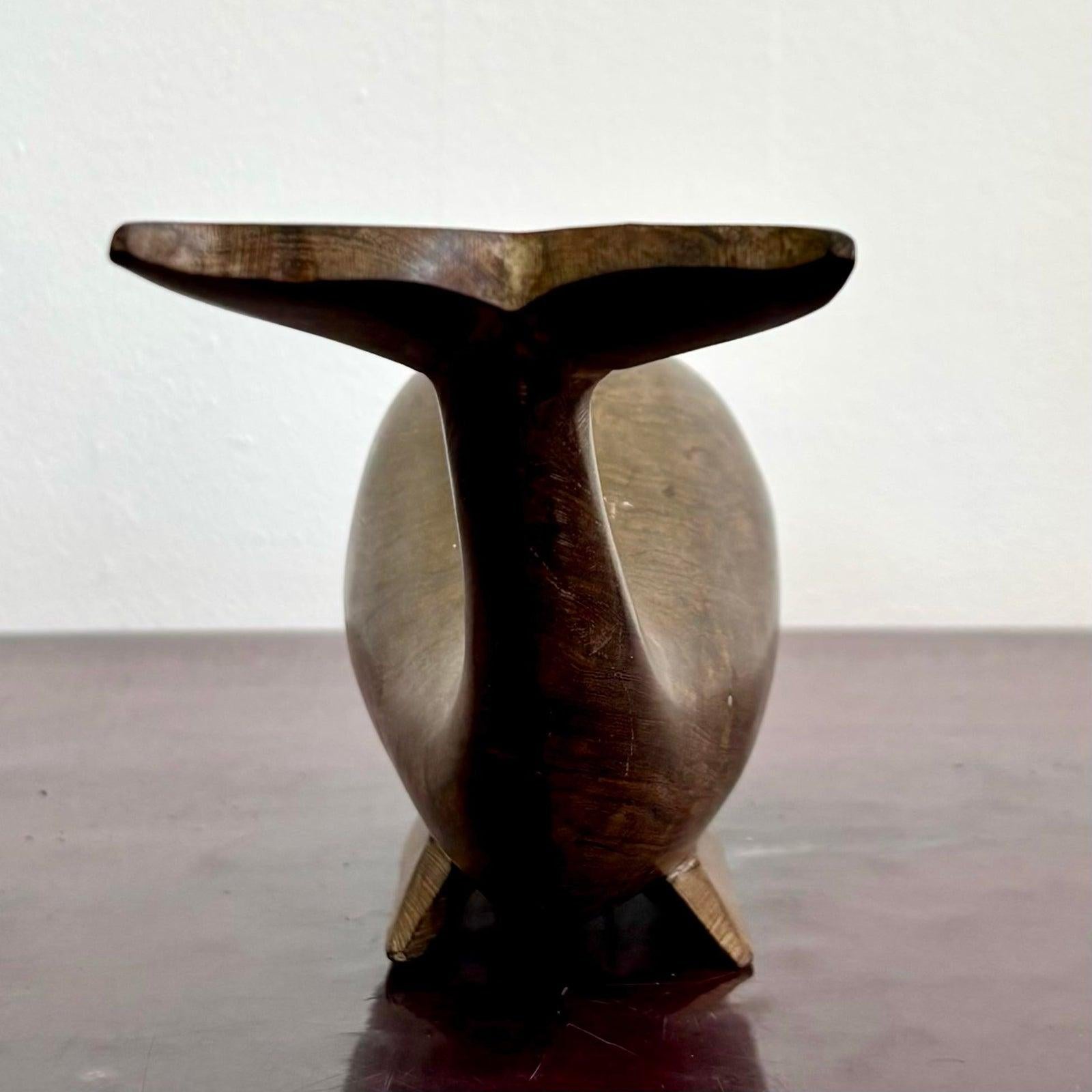 Balena in legno intagliato vintage Boho In condizioni buone in vendita a West Palm Beach, FL