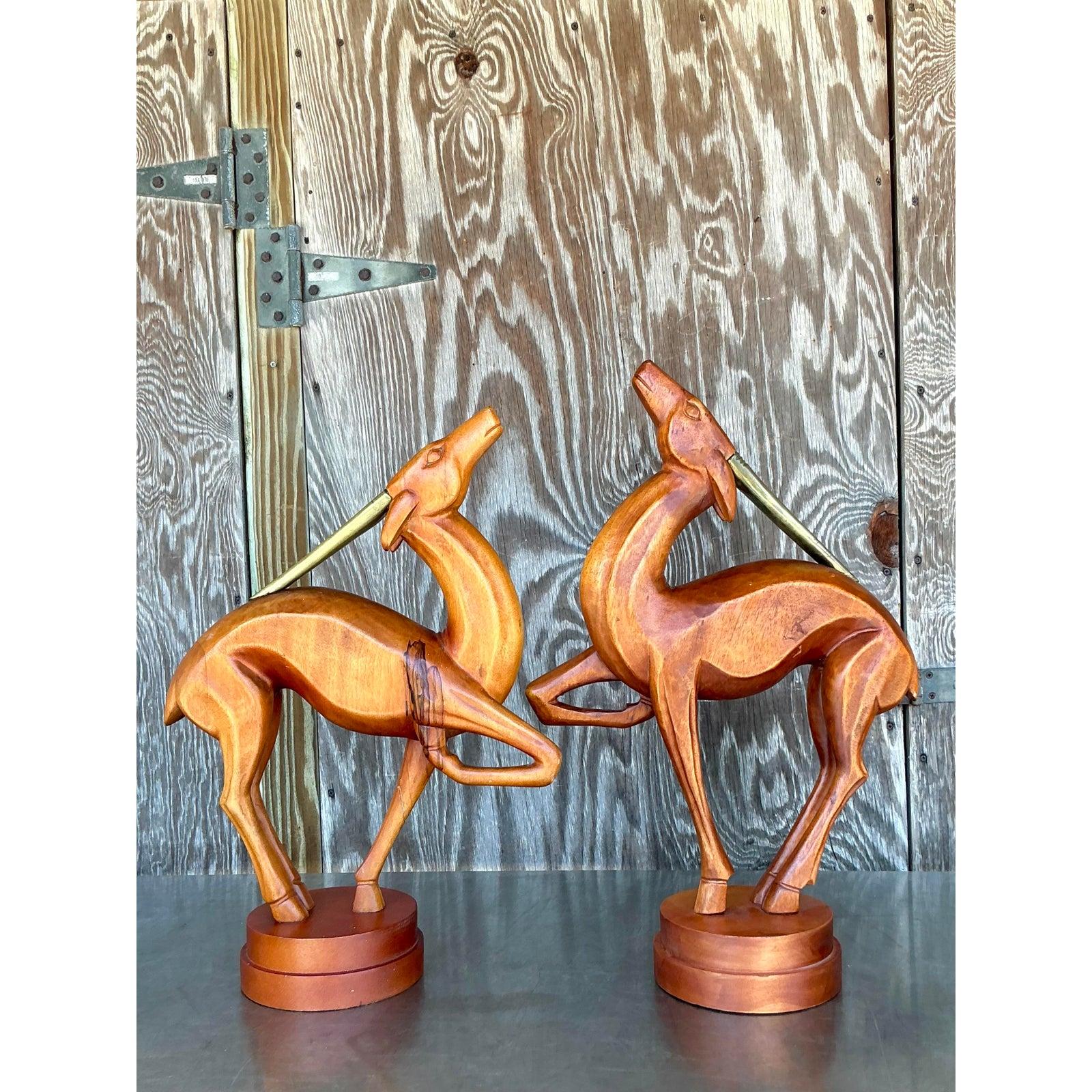 Gazzella vintage in legno intagliato in stile Boho - Una coppia in vendita 1