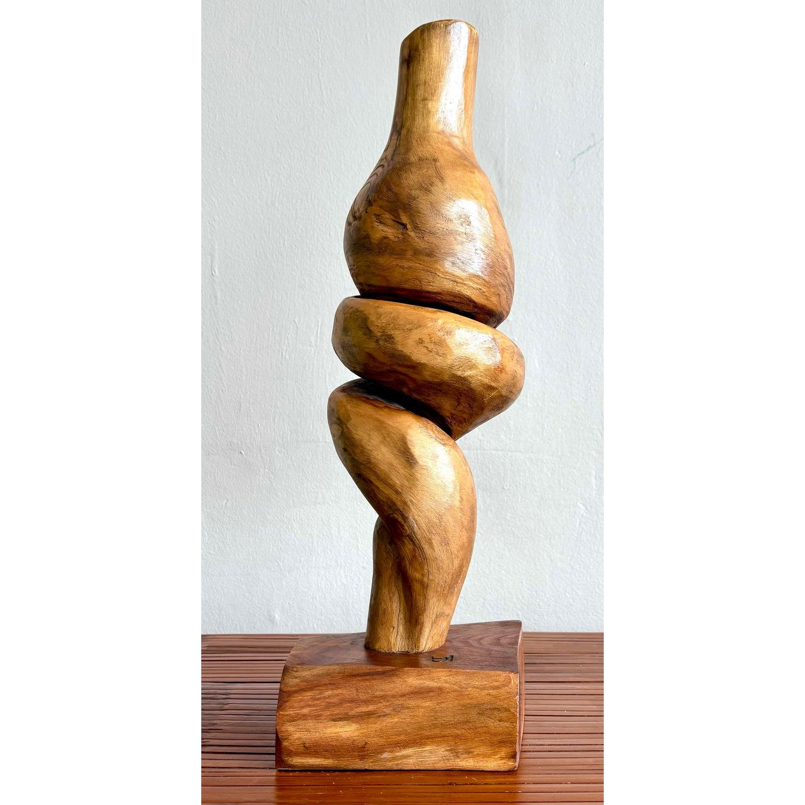 Scultura vintage in legno intagliato di Boho Twist In condizioni buone in vendita a West Palm Beach, FL