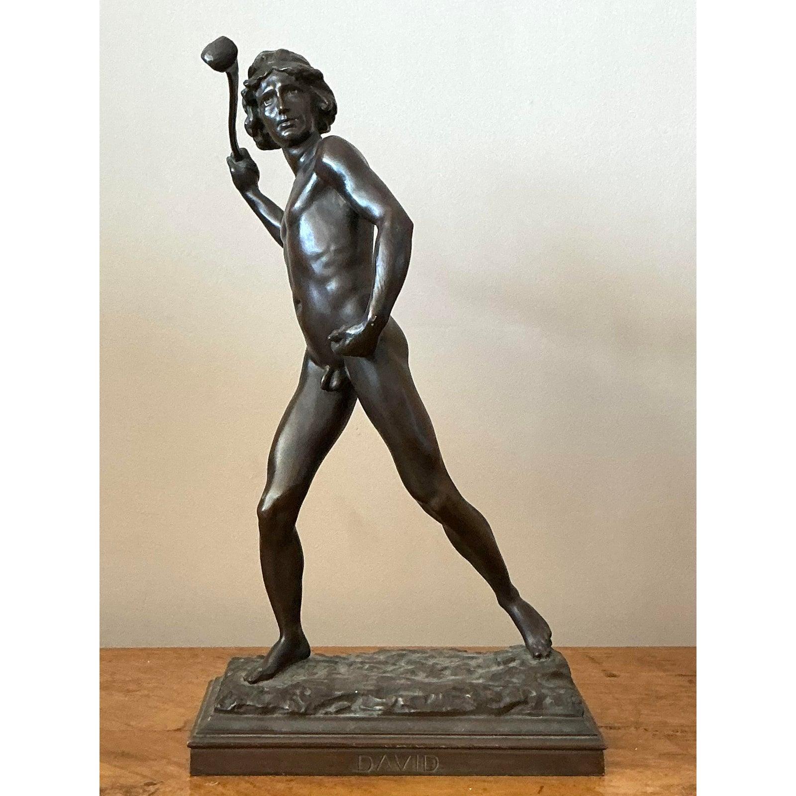 XX secolo Figura di David in bronzo fuso in stile bohémien d'epoca in vendita