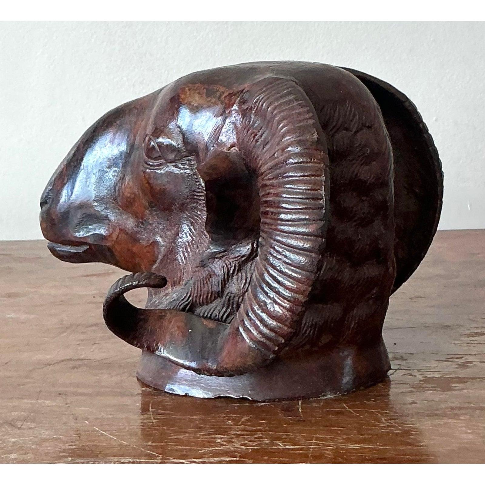 Testa di Rams in bronzo fuso vintage Boho In condizioni buone in vendita a West Palm Beach, FL