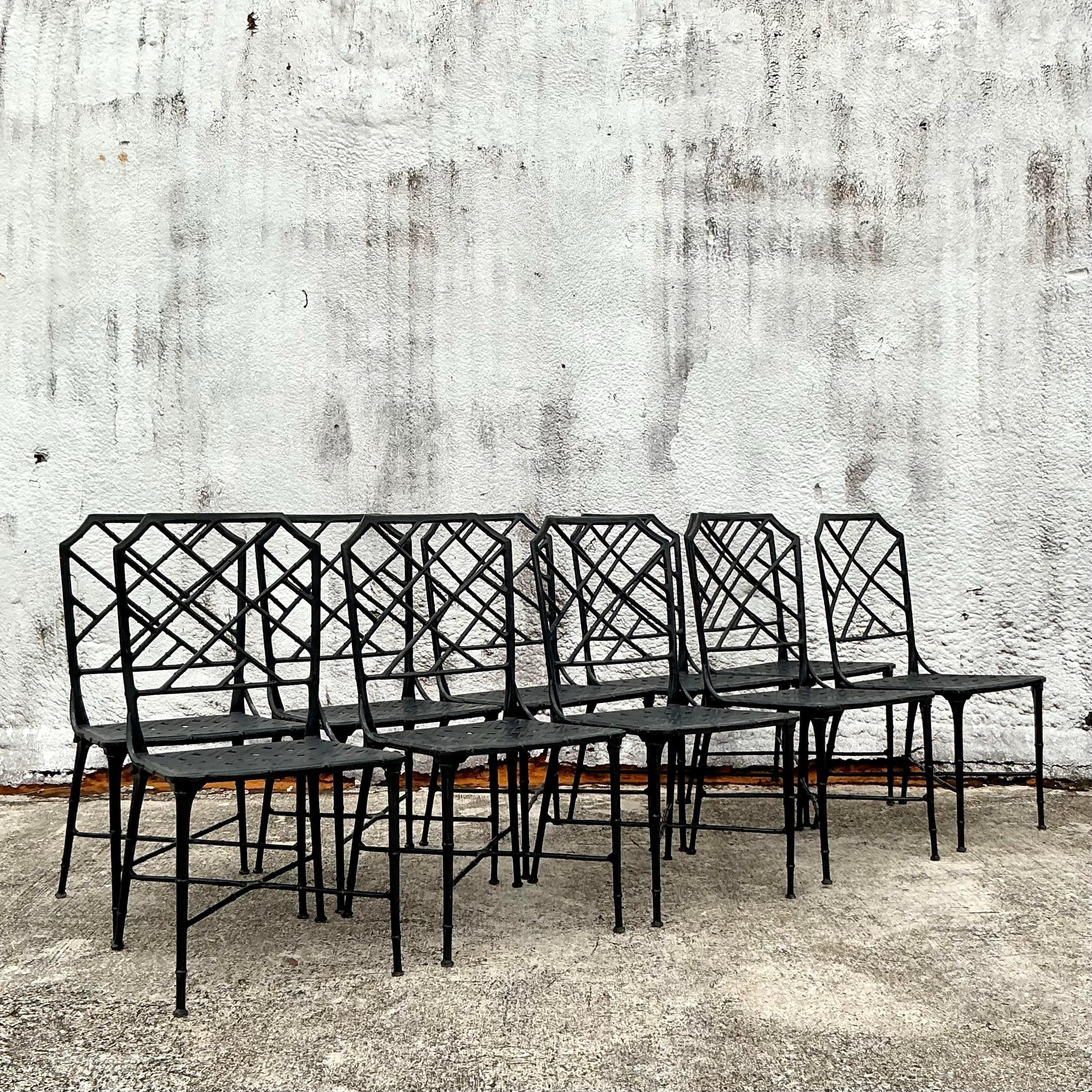 Alluminio Sedie da pranzo cinesi Chippendale in fusione d'epoca dopo Brown Jordan - Set di 10 pezzi in vendita
