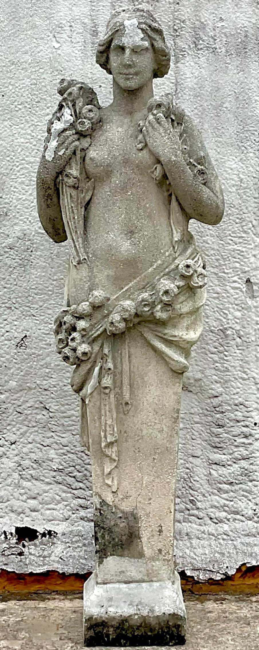Vintage Boho Cast Concrete Four Seasons Frühling Statue im Zustand „Gut“ im Angebot in west palm beach, FL
