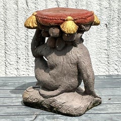 Sgabello basso a forma di scimmia in cemento fuso vintage di Boho