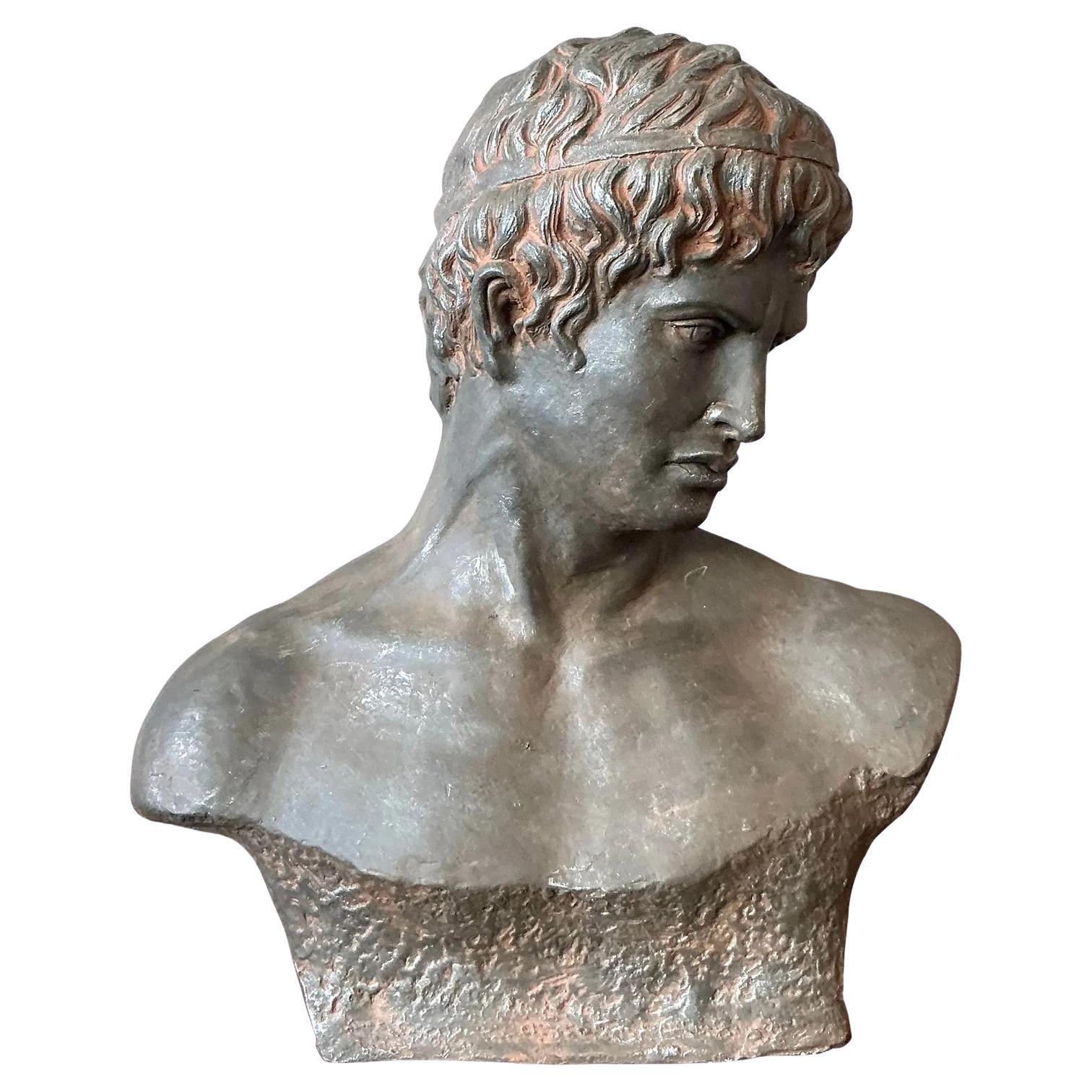 Busto in gesso di uomo vintage in stile bohémien
