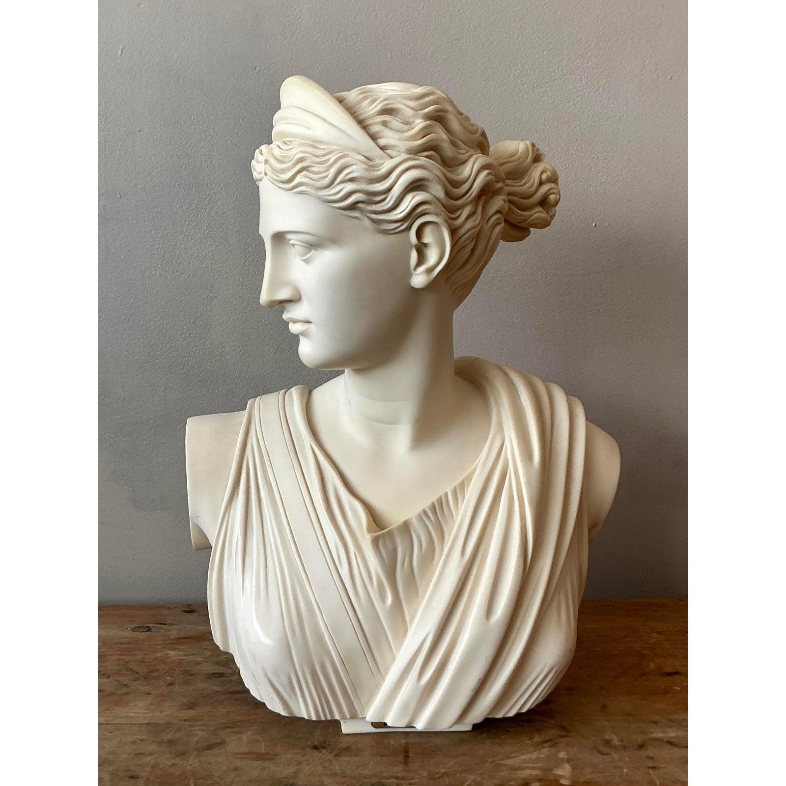 Americano Busto di Artemis Diana in pietra fusa vintage Boho in vendita