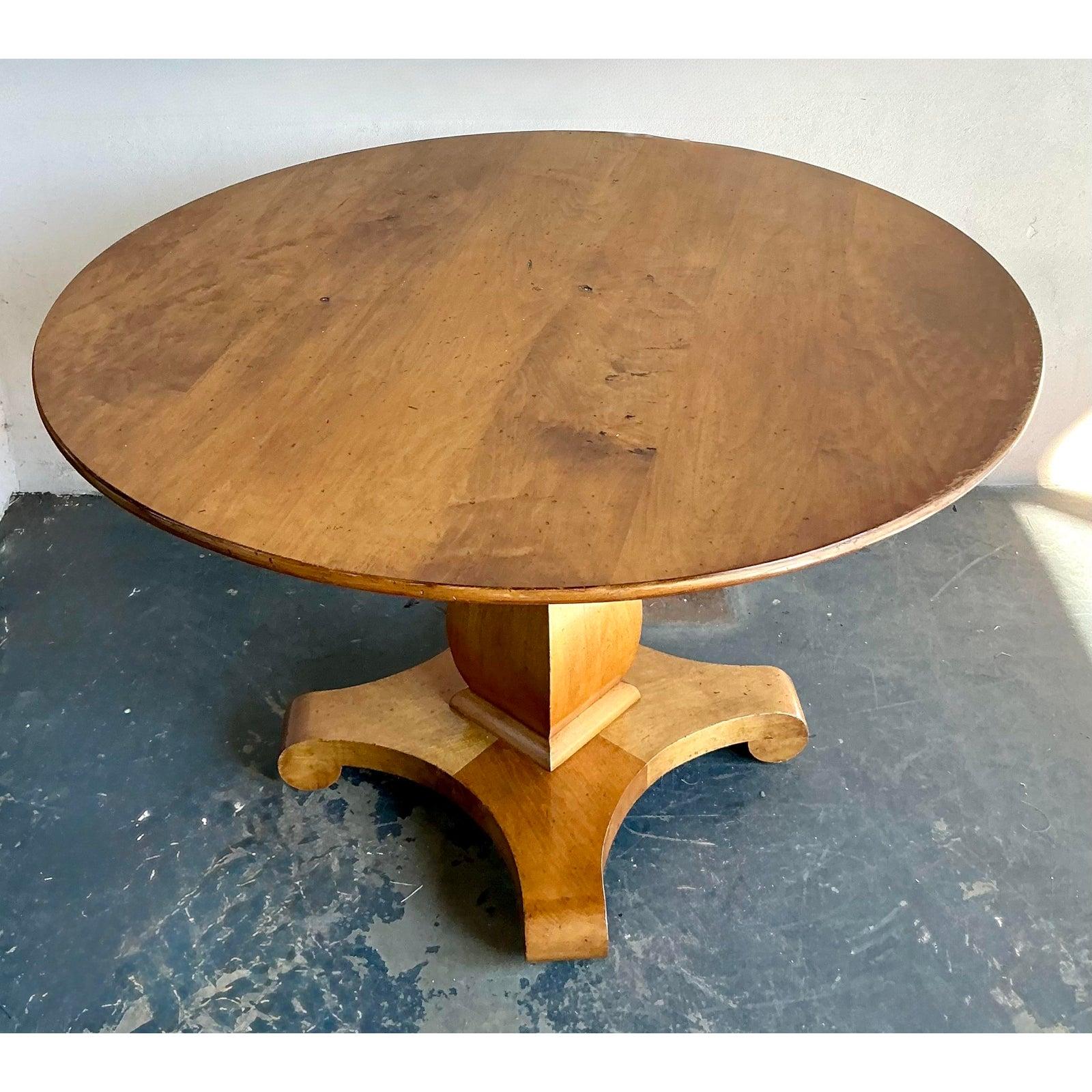Allemand Vintage By A Hall Table centrale d'après Biedermeier en vente
