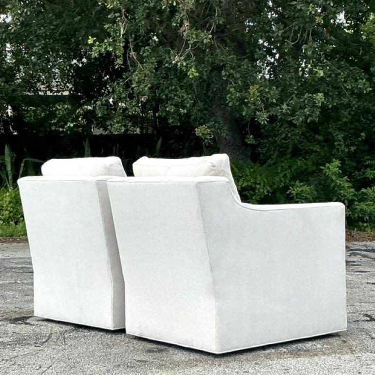 Américain Paire de chaises pivotantes Allison vintage Boho Century en vente