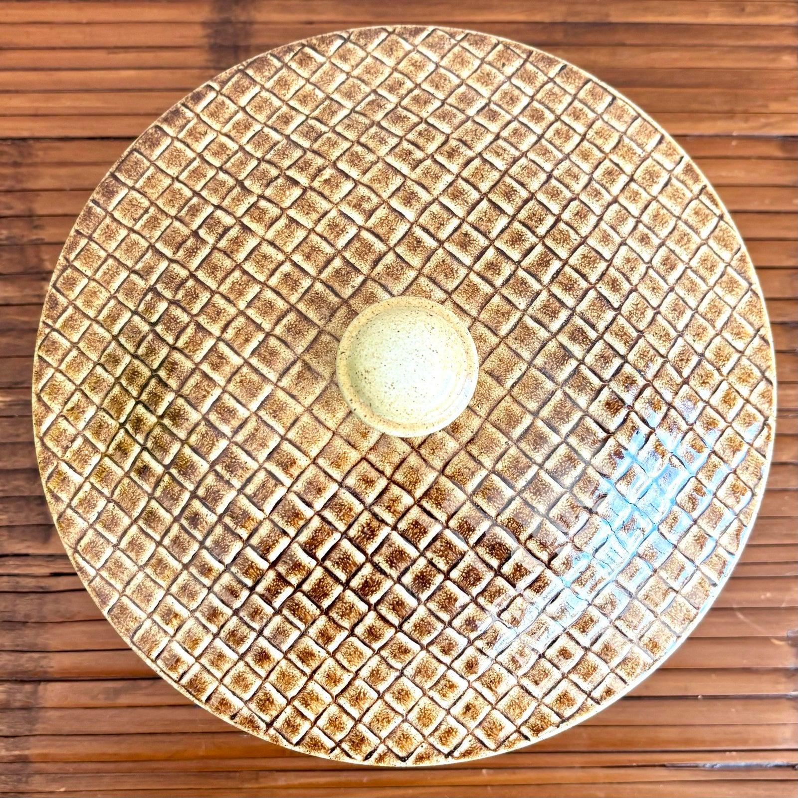 20ième siècle Bol Vintage Boho en céramique avec couvercle en vente