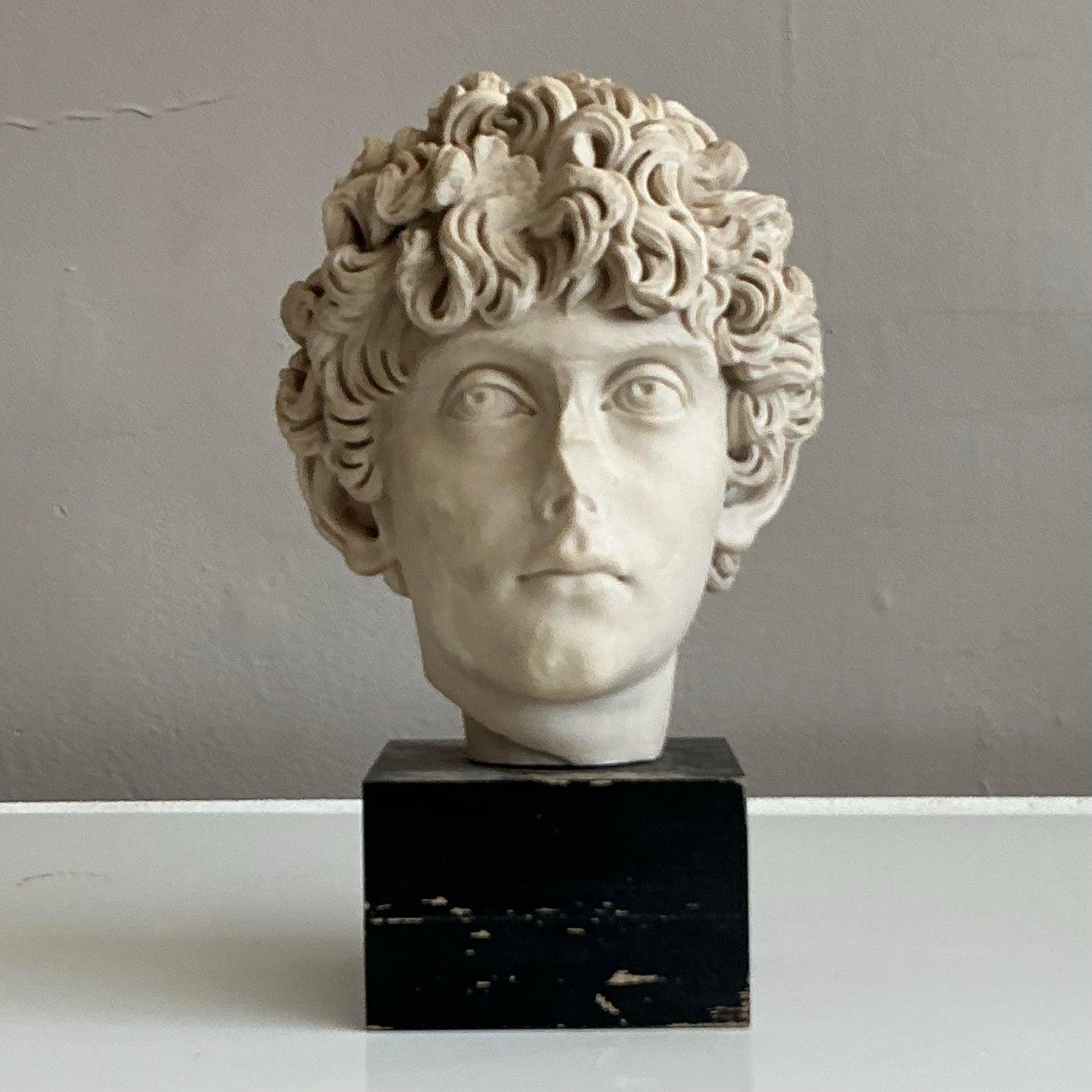 Busto di Marco Aurelio in ceramica boho vintage in vendita 3