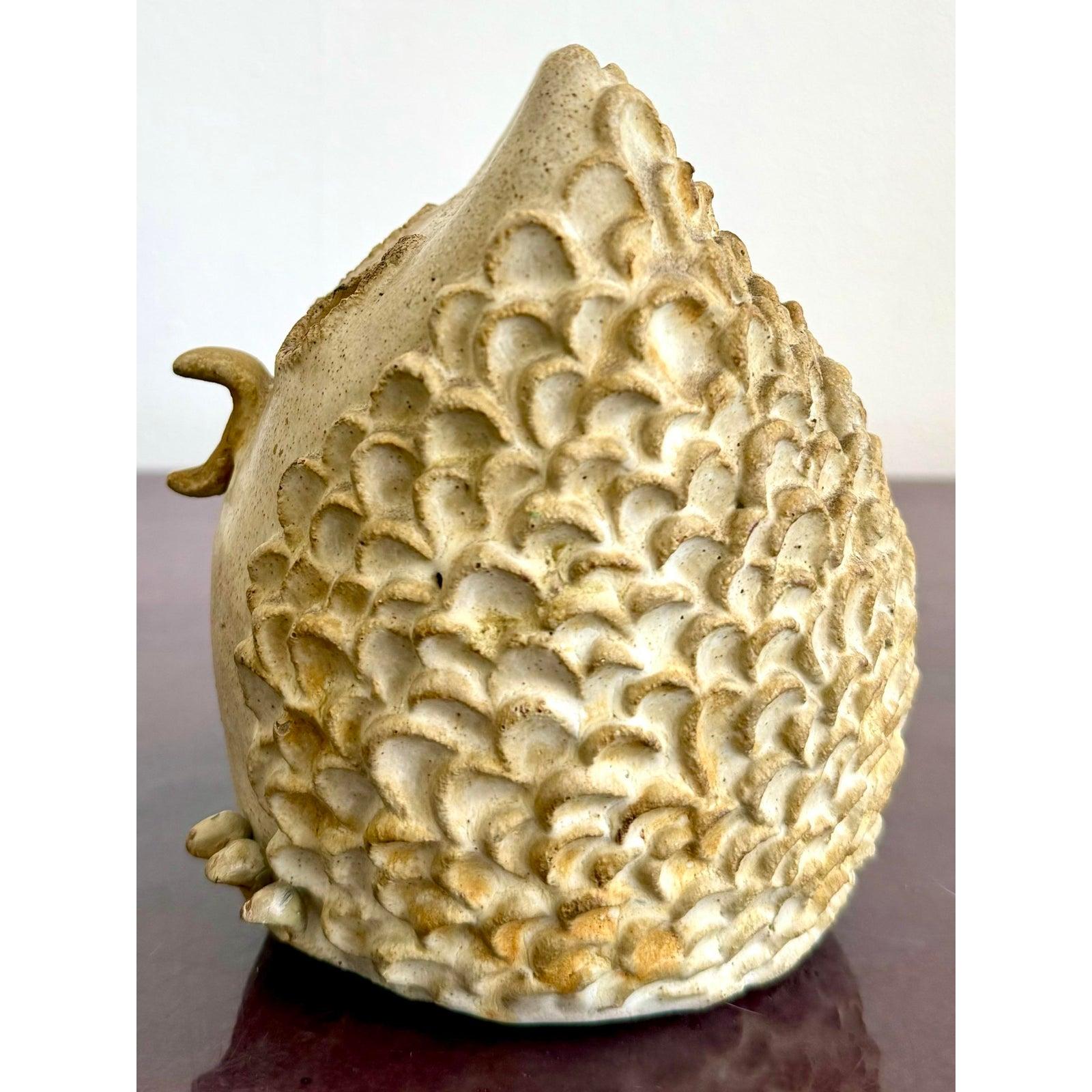 XX secolo Vintage Boho Charming Textured Owl Studio Pottery in vendita
