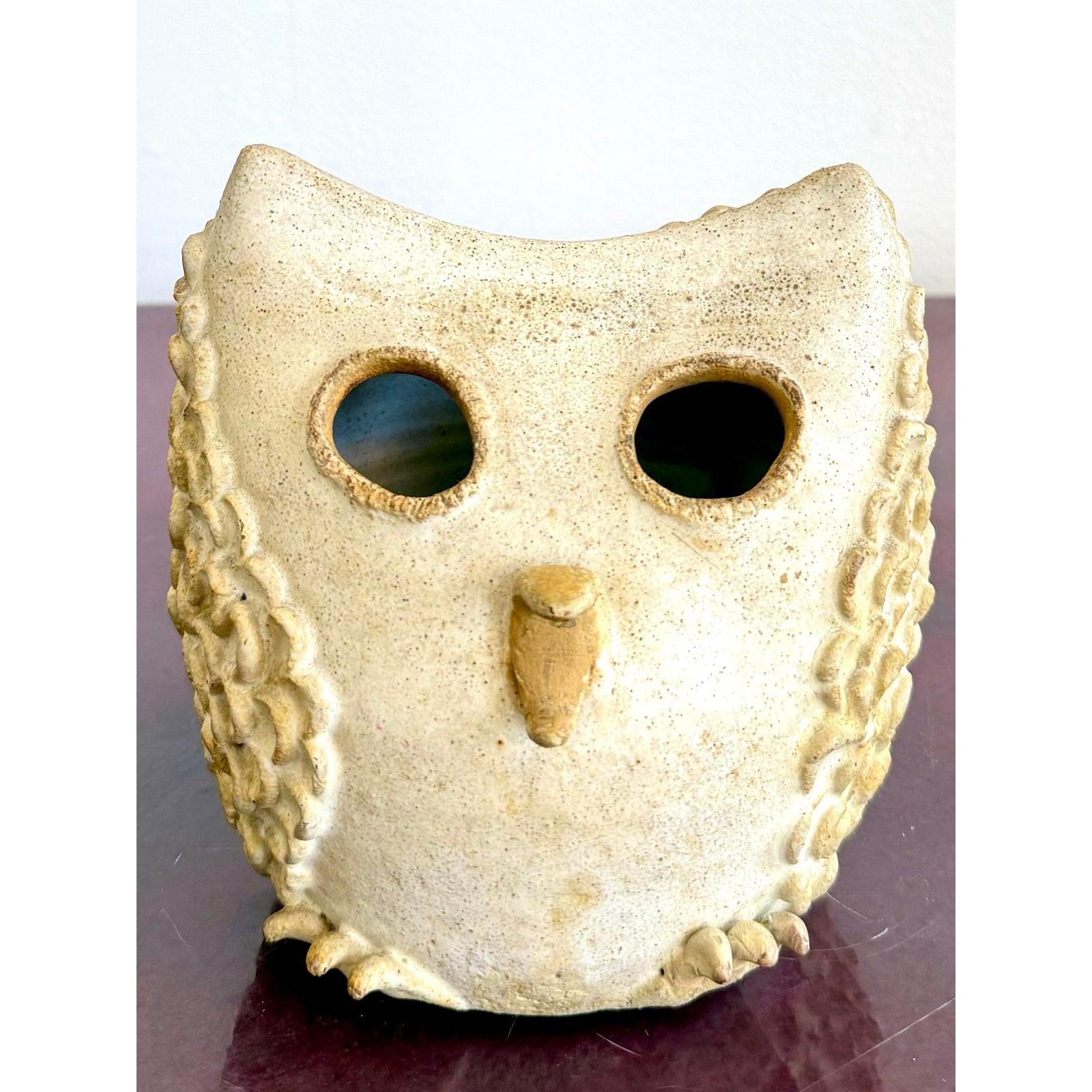 Vintage Boho Charming Textured Owl Studio Pottery in vendita 1