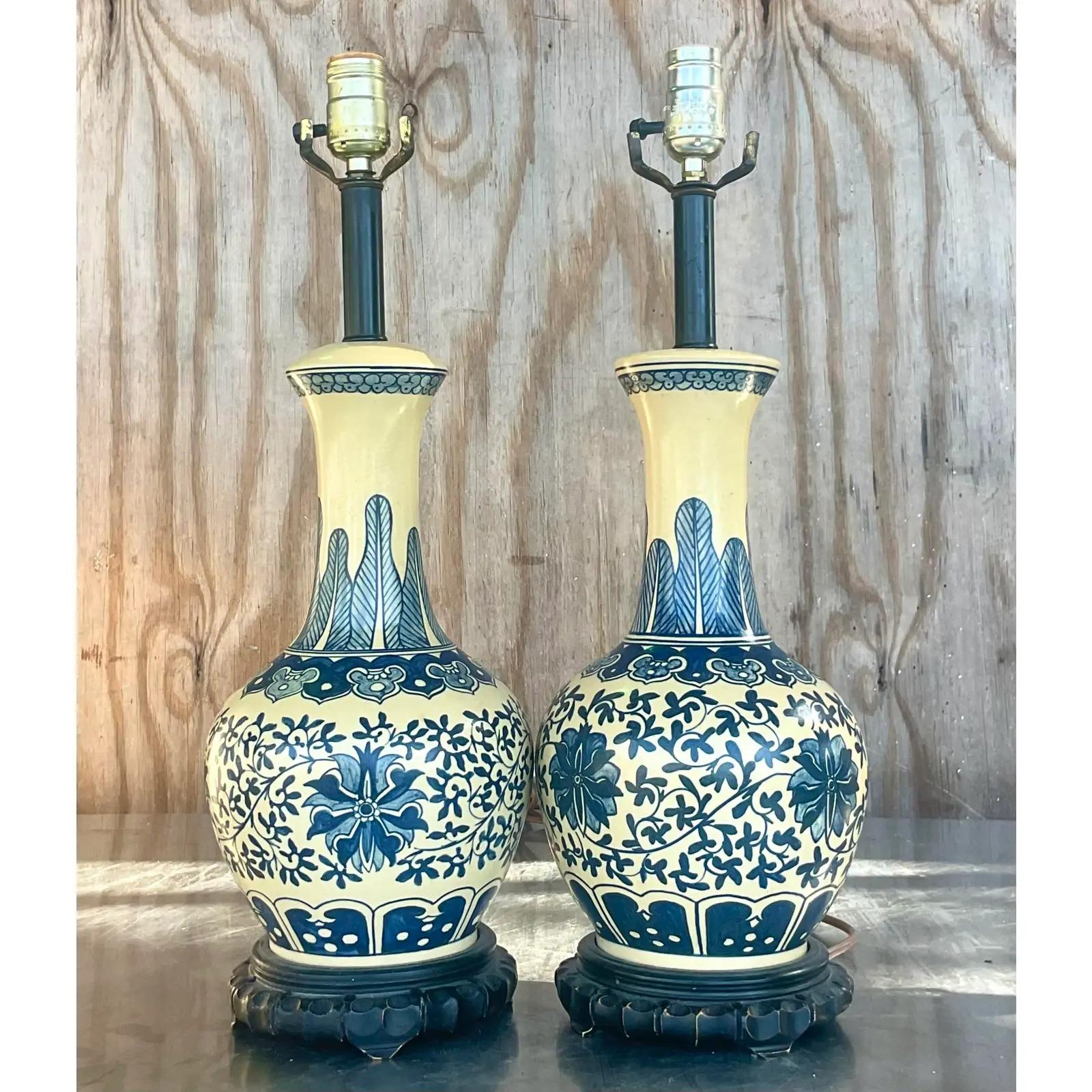 20ième siècle Paire de lampes vintage Boho Chic en forme de gourde peinte à la main en vente
